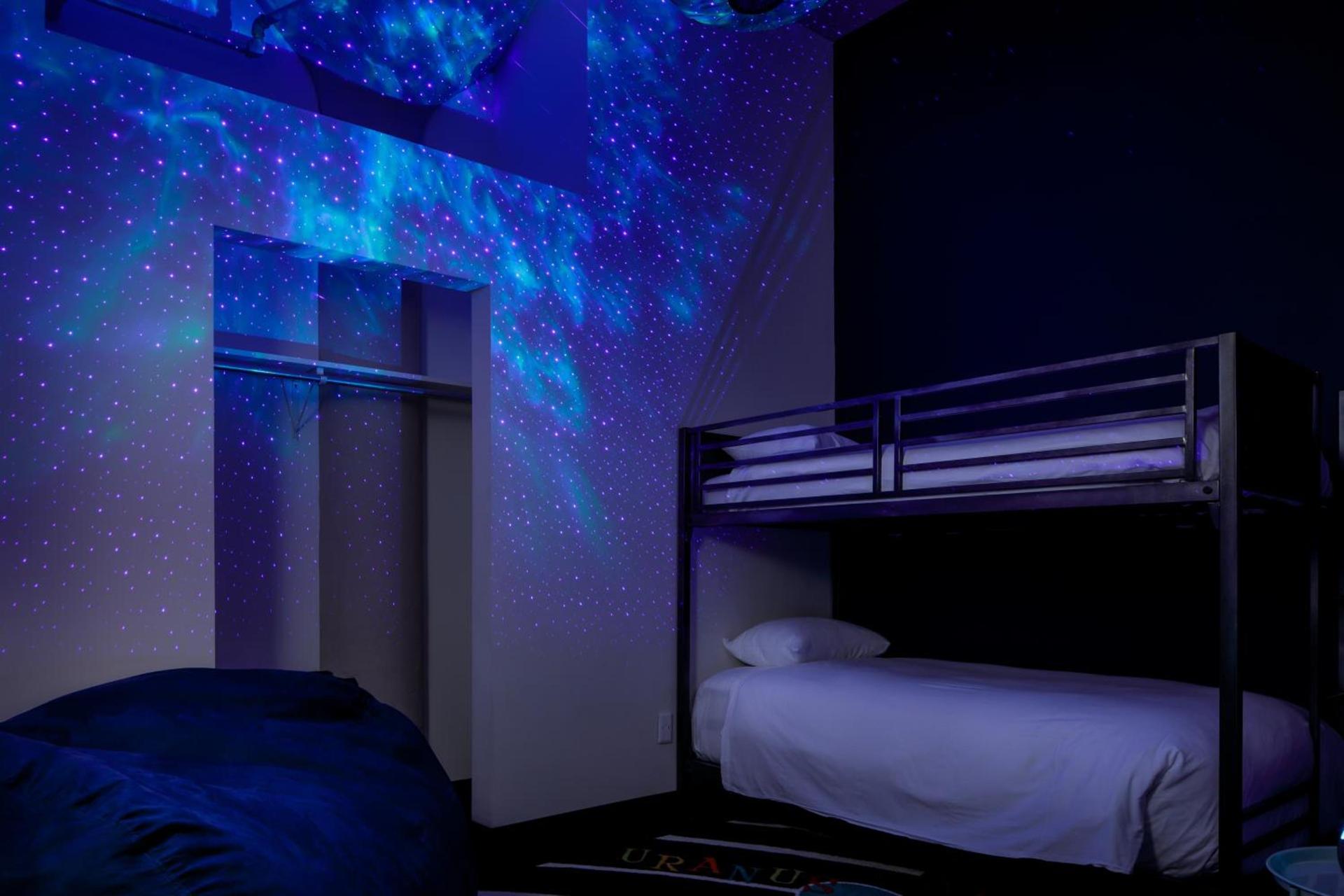 Hotel Clemons photo 32