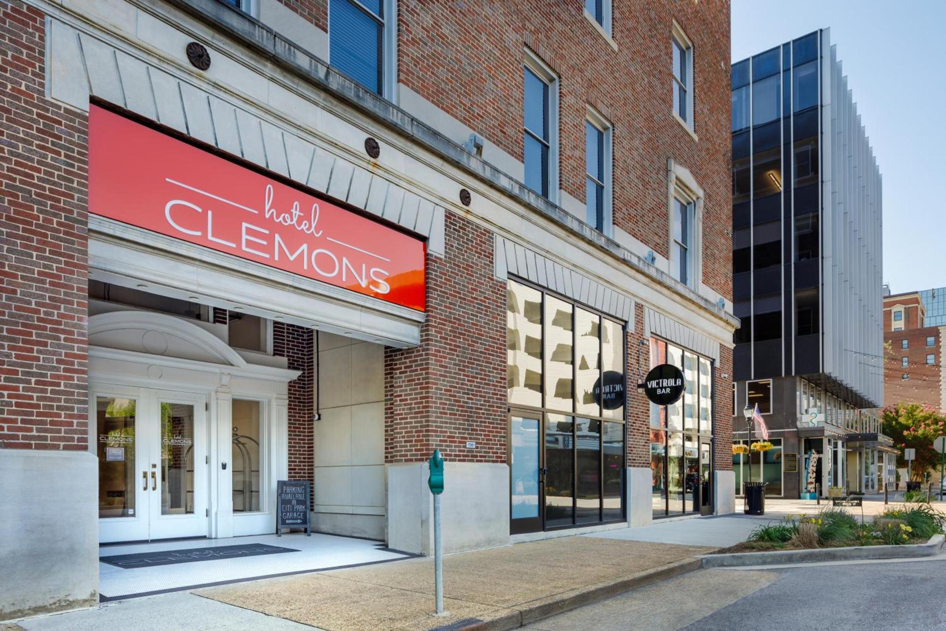 Hotel Clemons photo 1