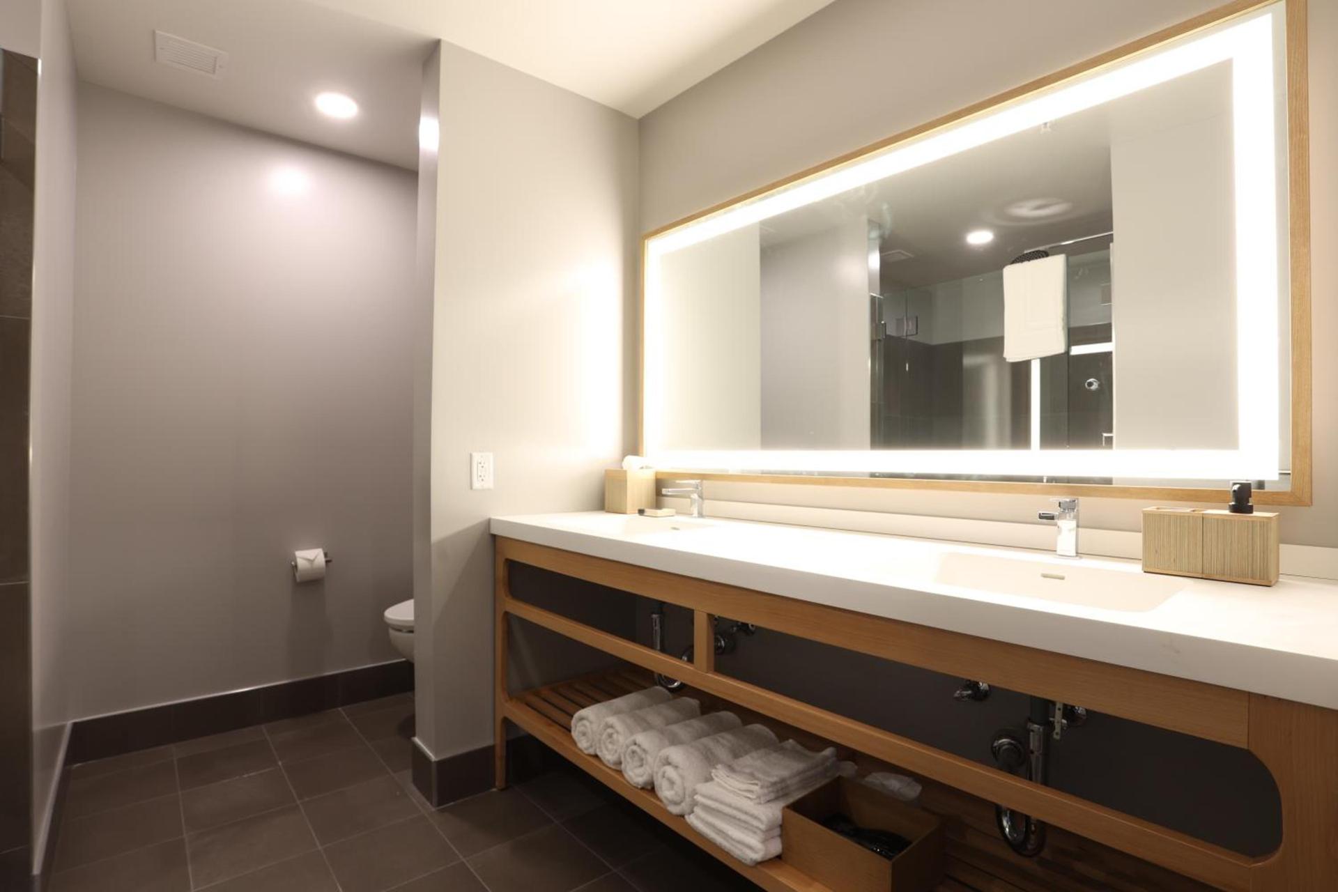 Cedartree Hotel Portland Hillsboro photo 32