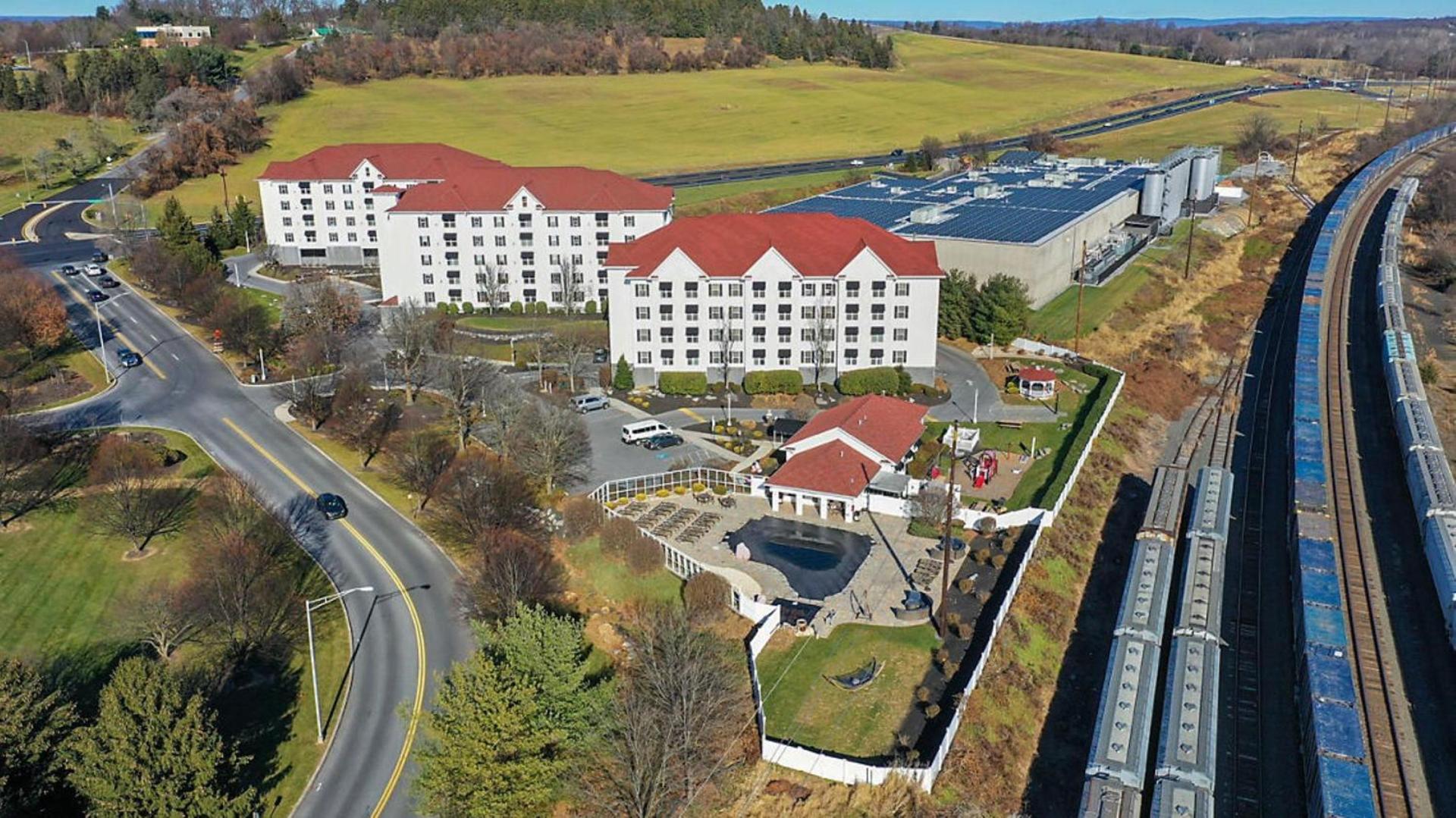 Bluegreen Vacations Suites at Hershey, an Ascend Collection Resort photo 8