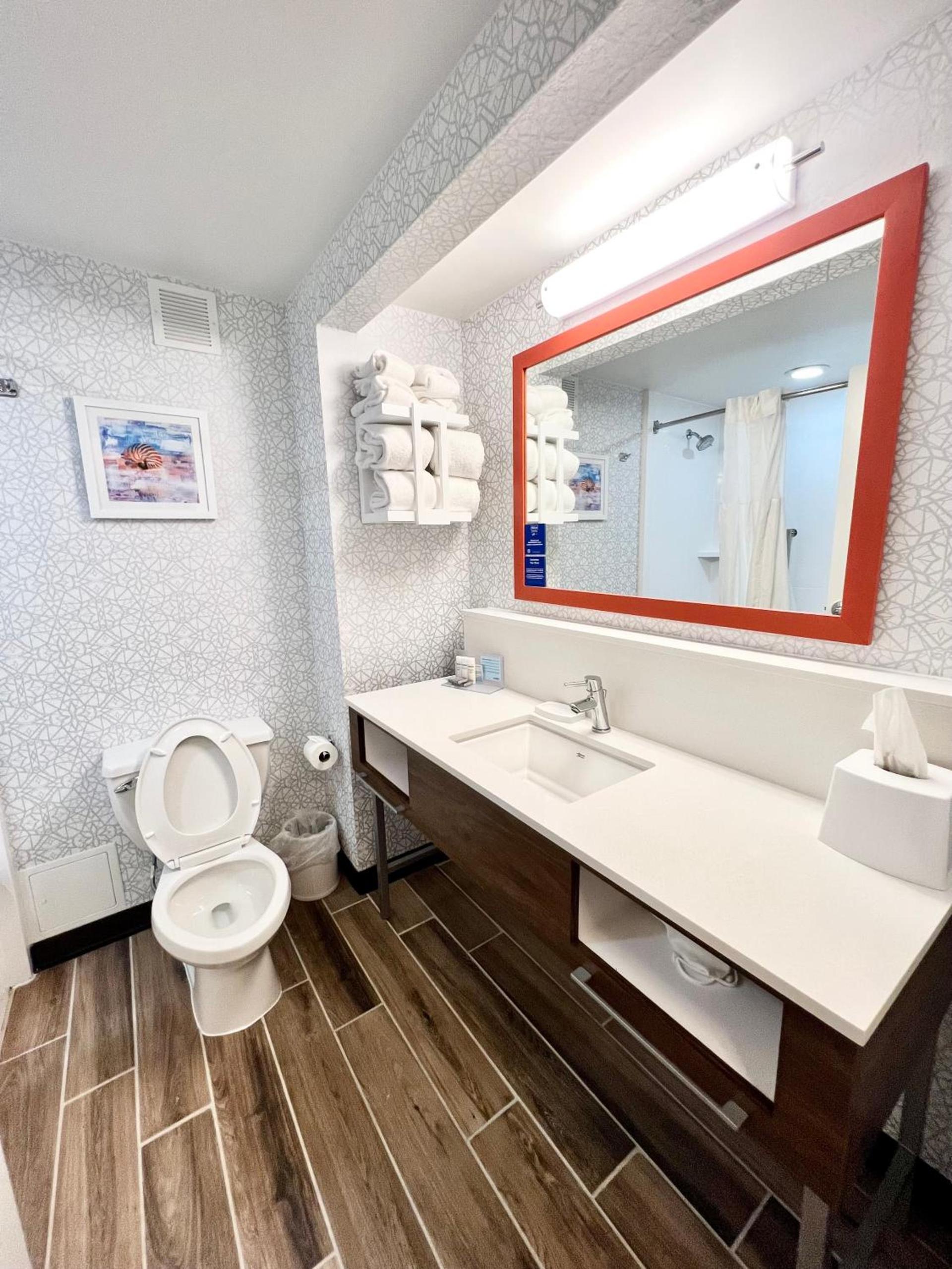 Hampton Inn Fort Walton Beach photo 56