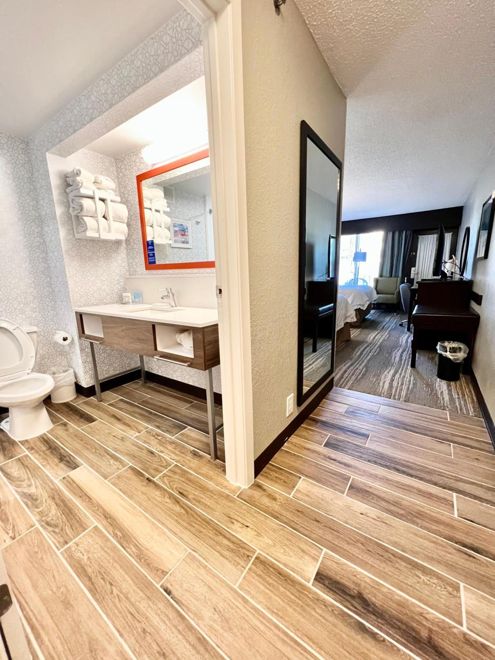 Hampton Inn Fort Walton Beach photo 57