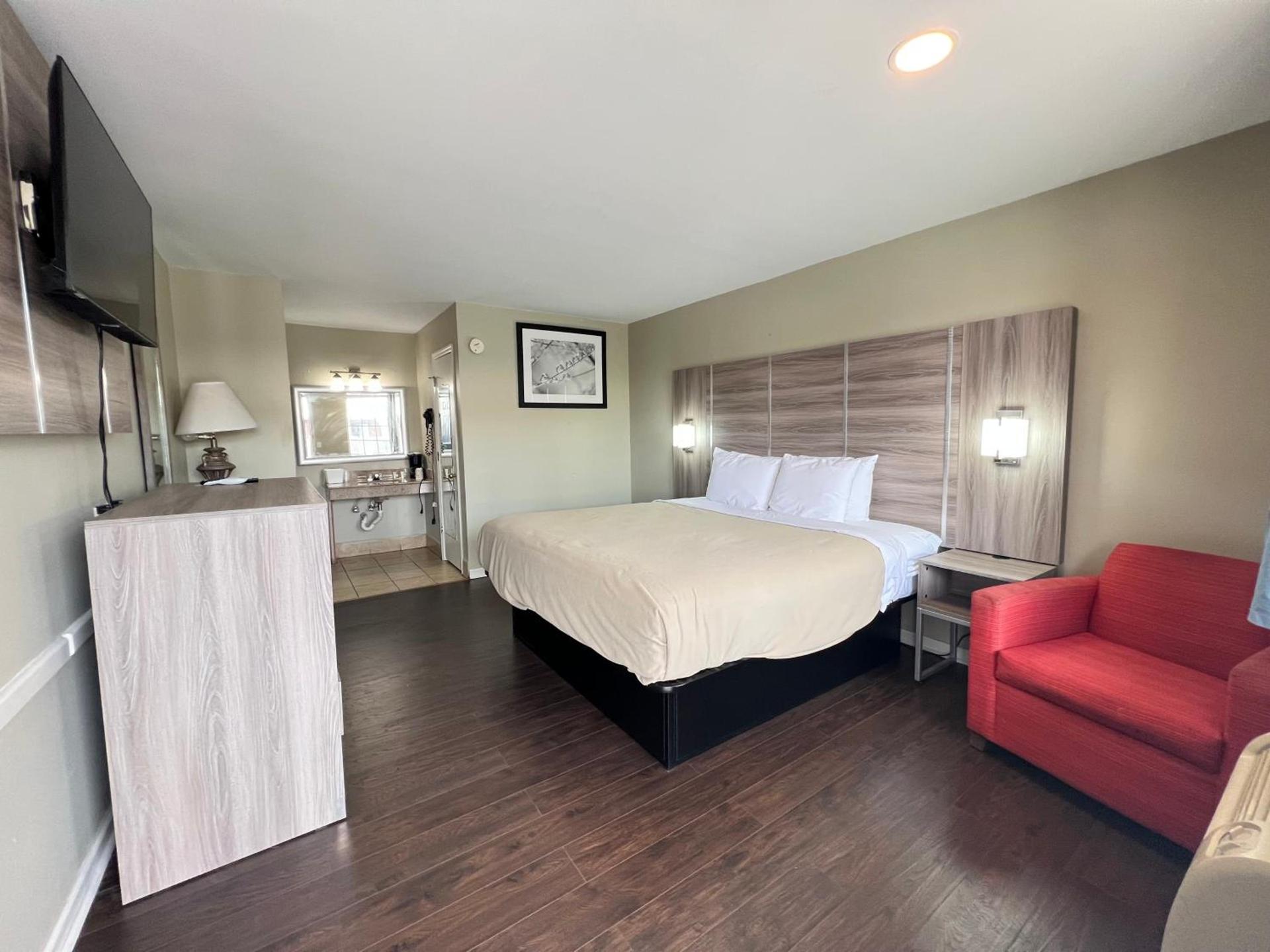 Travelodge by Wyndham Santee photo 16
