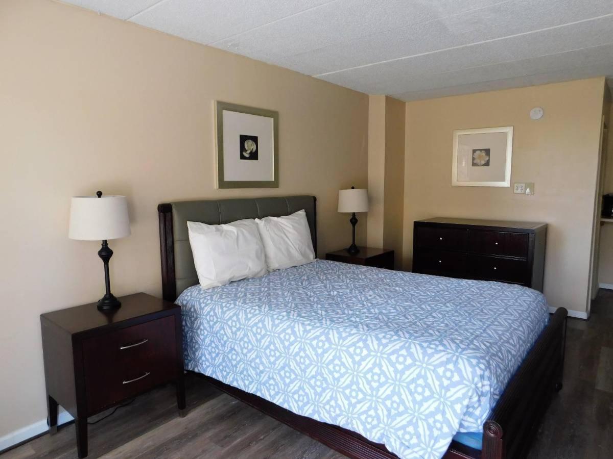 APM Inn and Suites photo 13