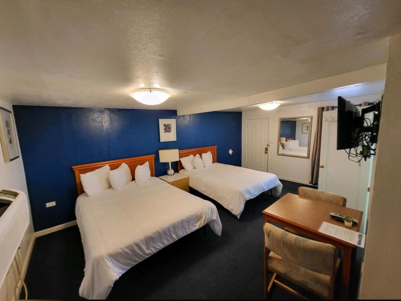Rose's Motel photo 78
