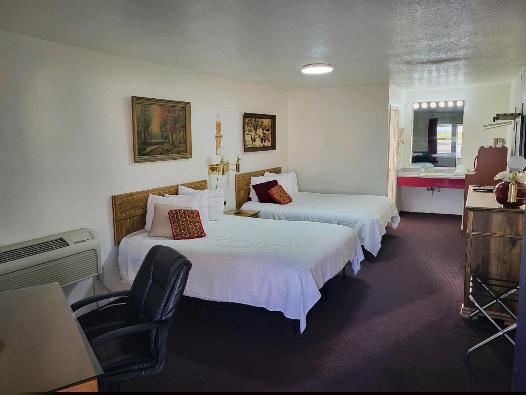 Rose's Motel photo 82