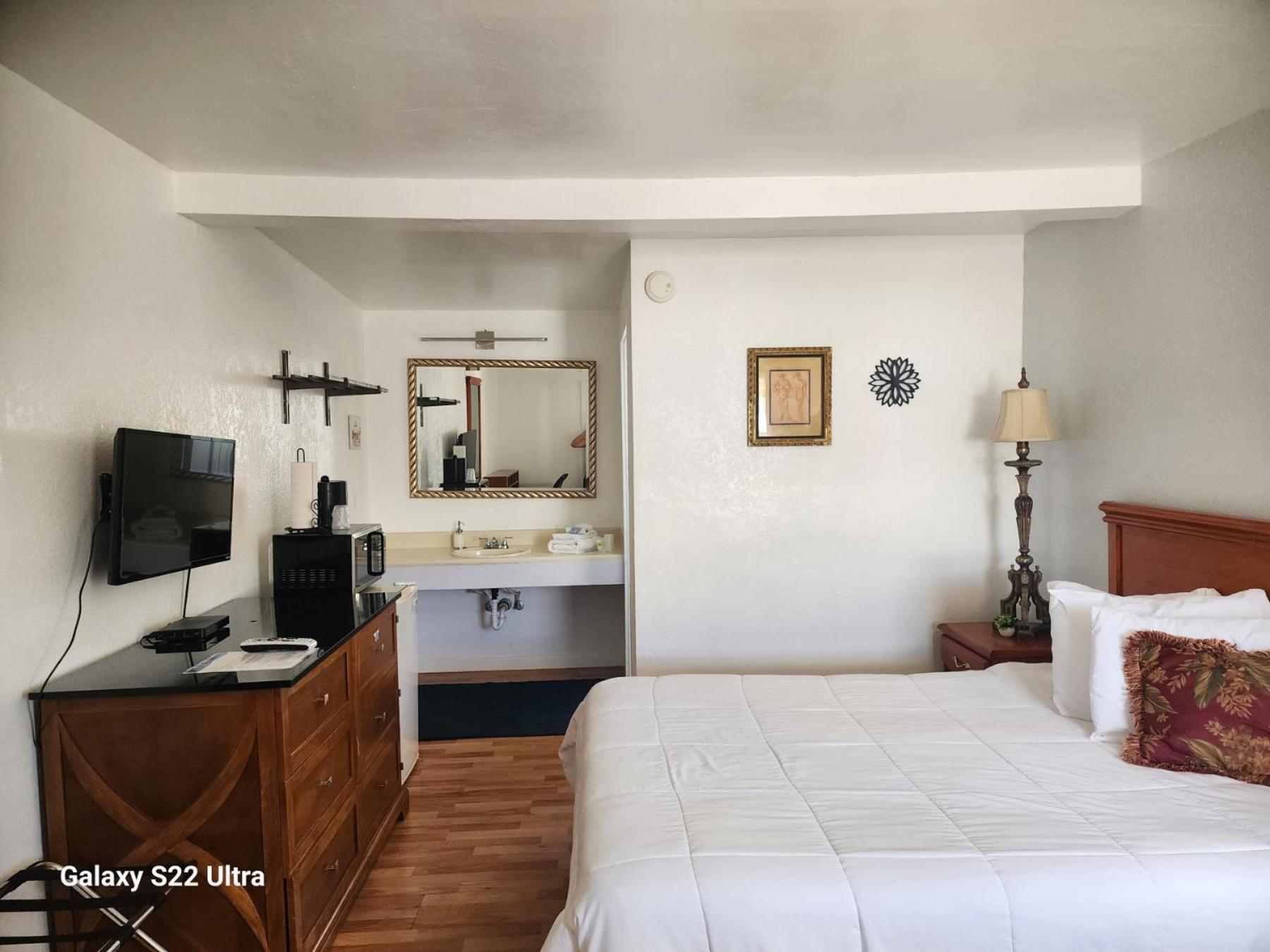Rose's Motel photo 30
