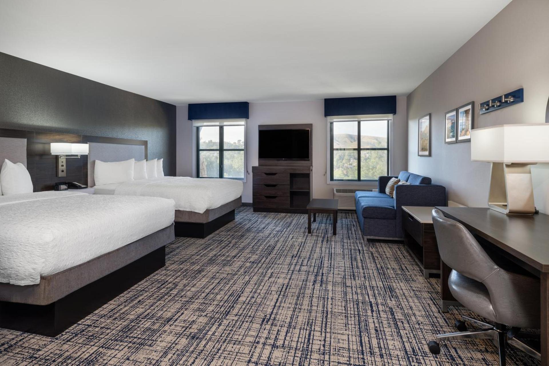 Hampton Inn & Suites Agoura Hills photo 59