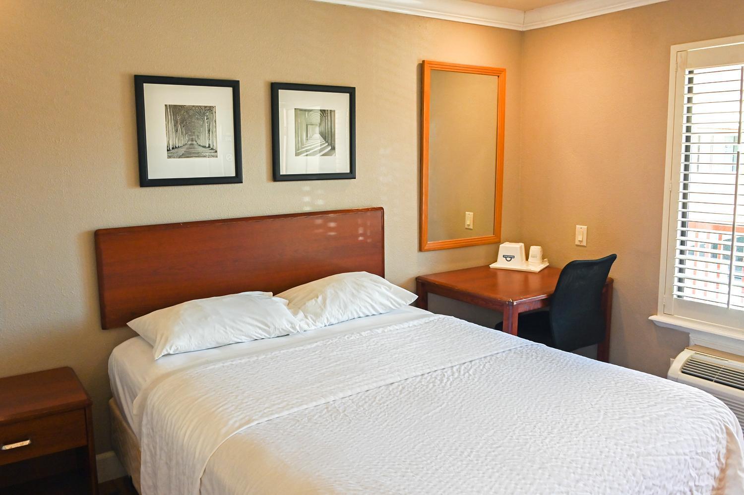 Days Inn by Wyndham San Francisco S/Oyster Point Airport photo 30