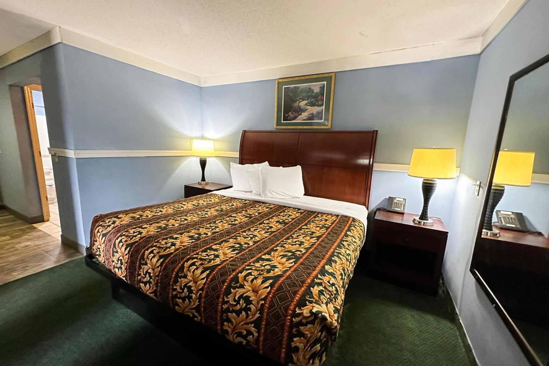 Executive Inn Ridgeway I-77 photo 18