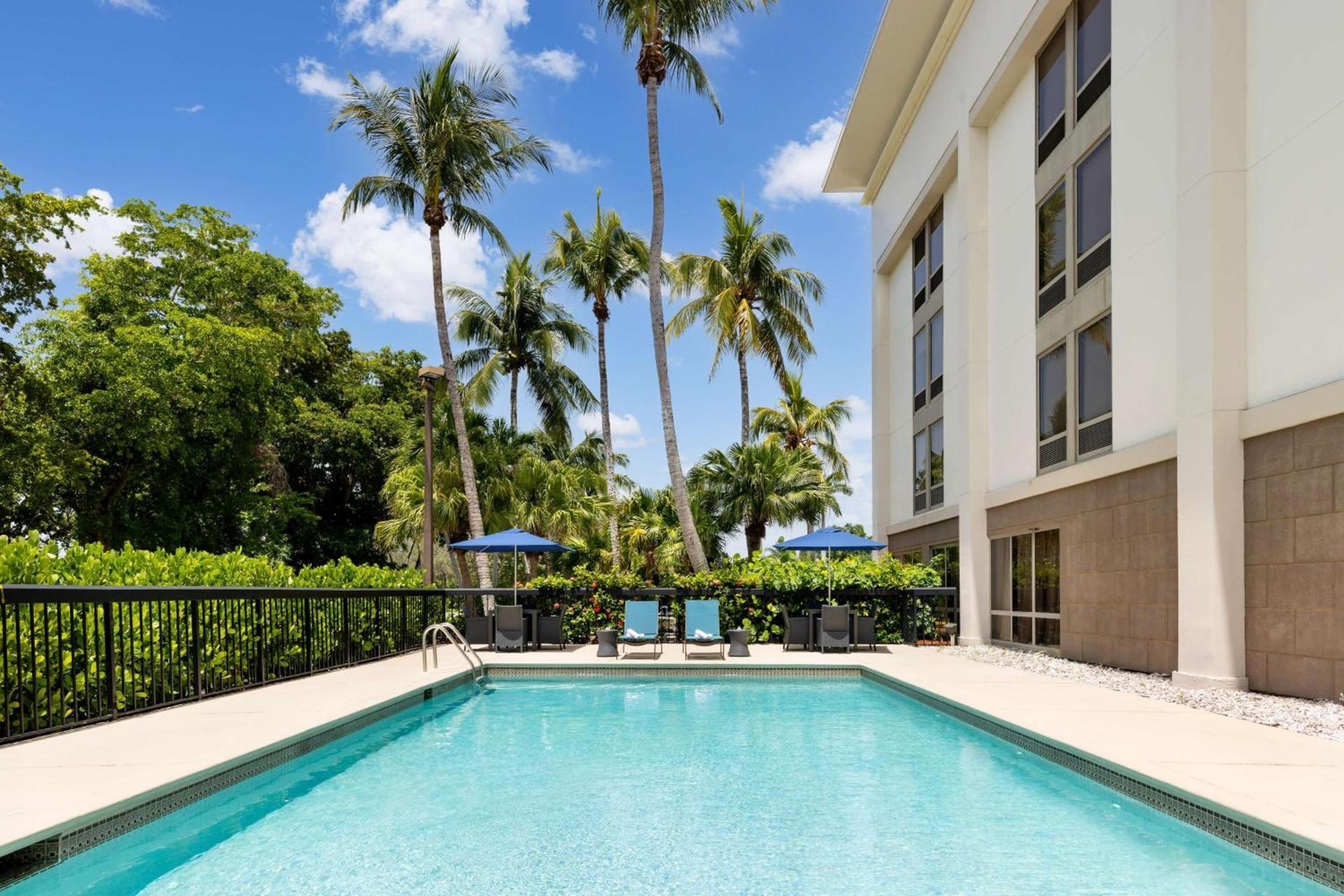Hampton Inn Naples-Central photo 4