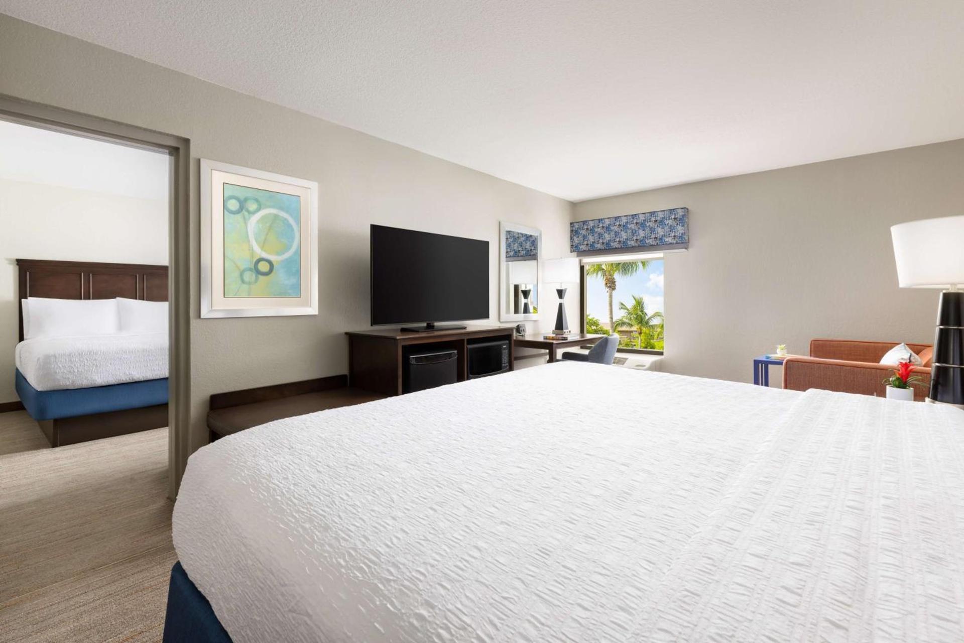 Hampton Inn Naples-Central photo 37