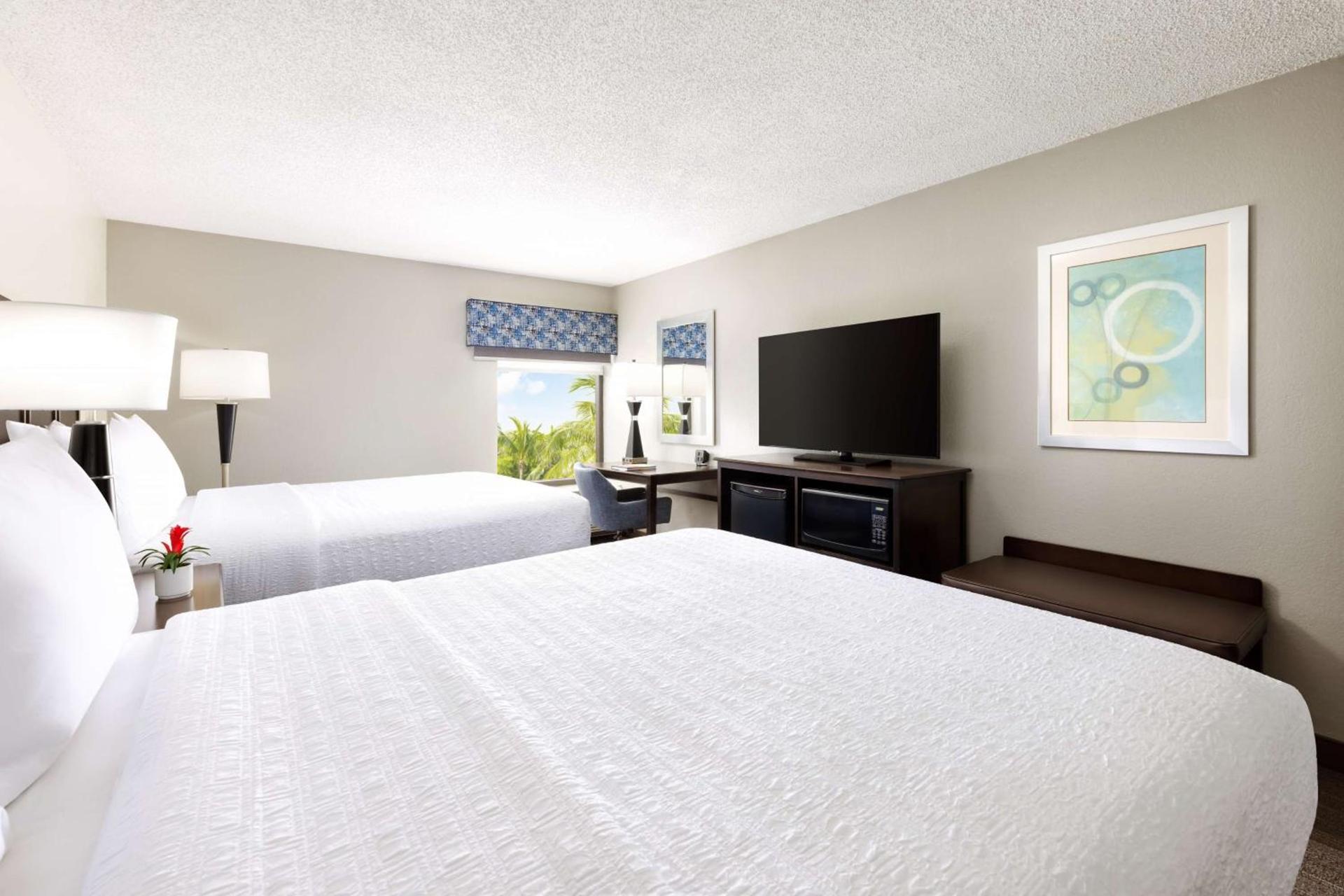 Hampton Inn Naples-Central photo 51