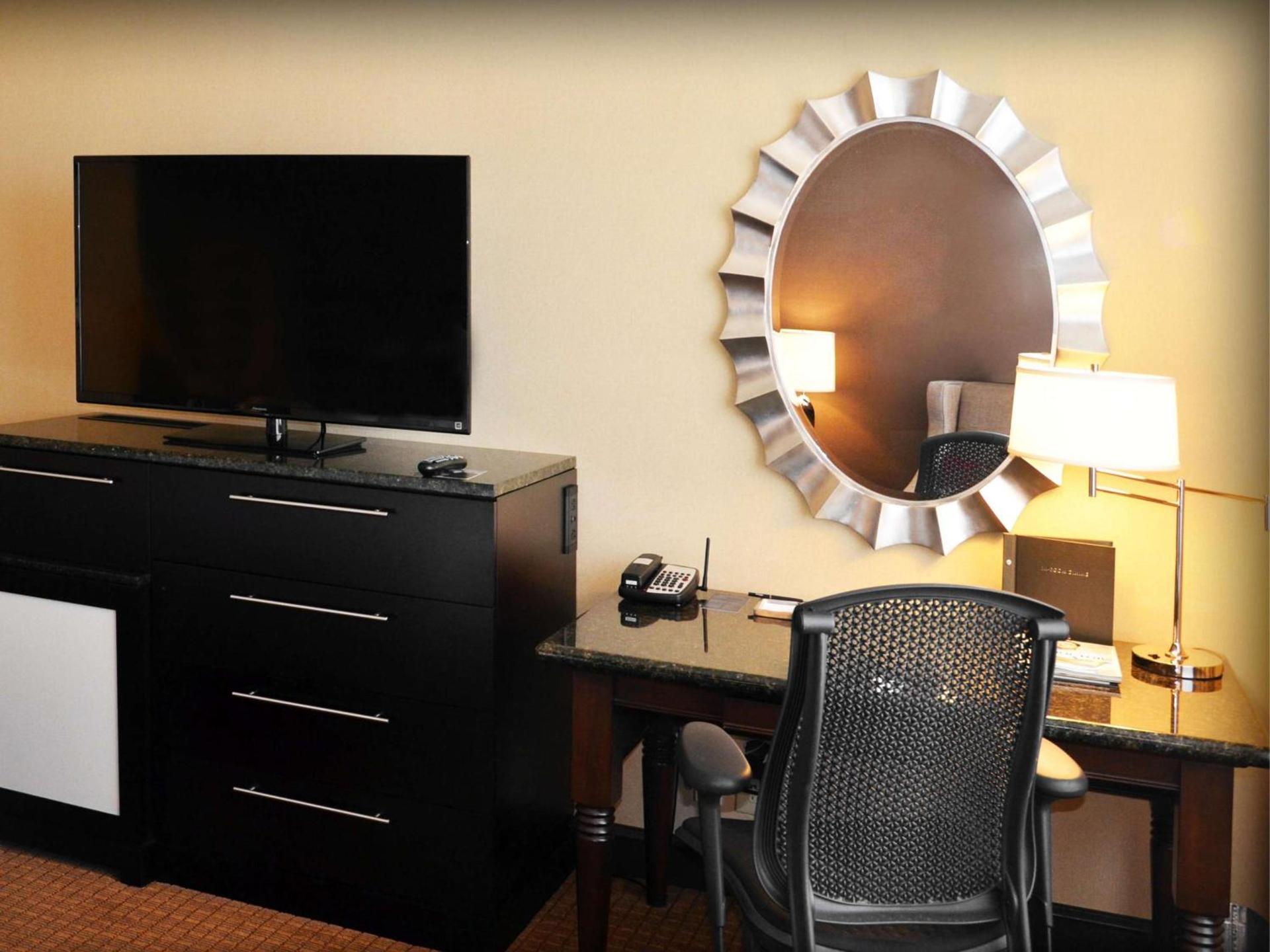 Hilton Minneapolis photo 48