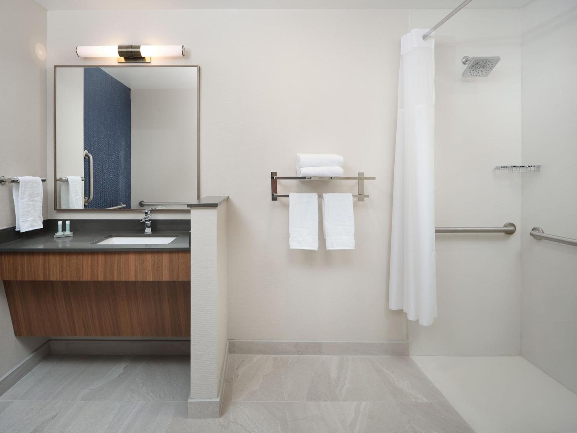 Fairfield Inn & Suites by Marriott Fort Lauderdale Northwest photo 6