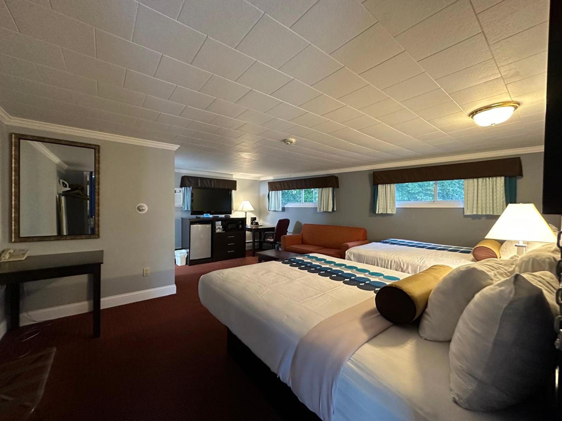 Rodeway Inn Orleans - Cape Cod photo 7
