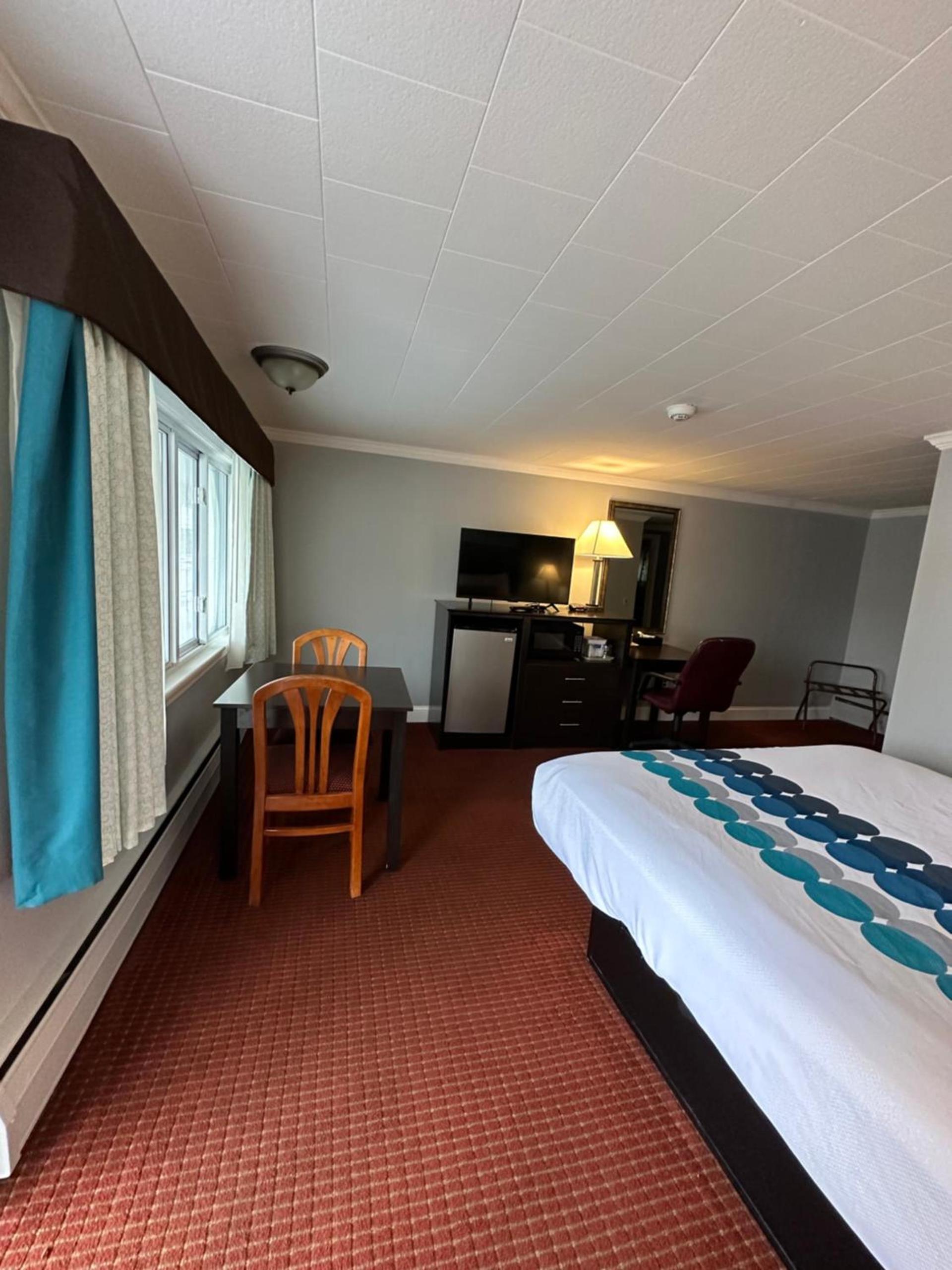 Rodeway Inn Orleans - Cape Cod photo 21