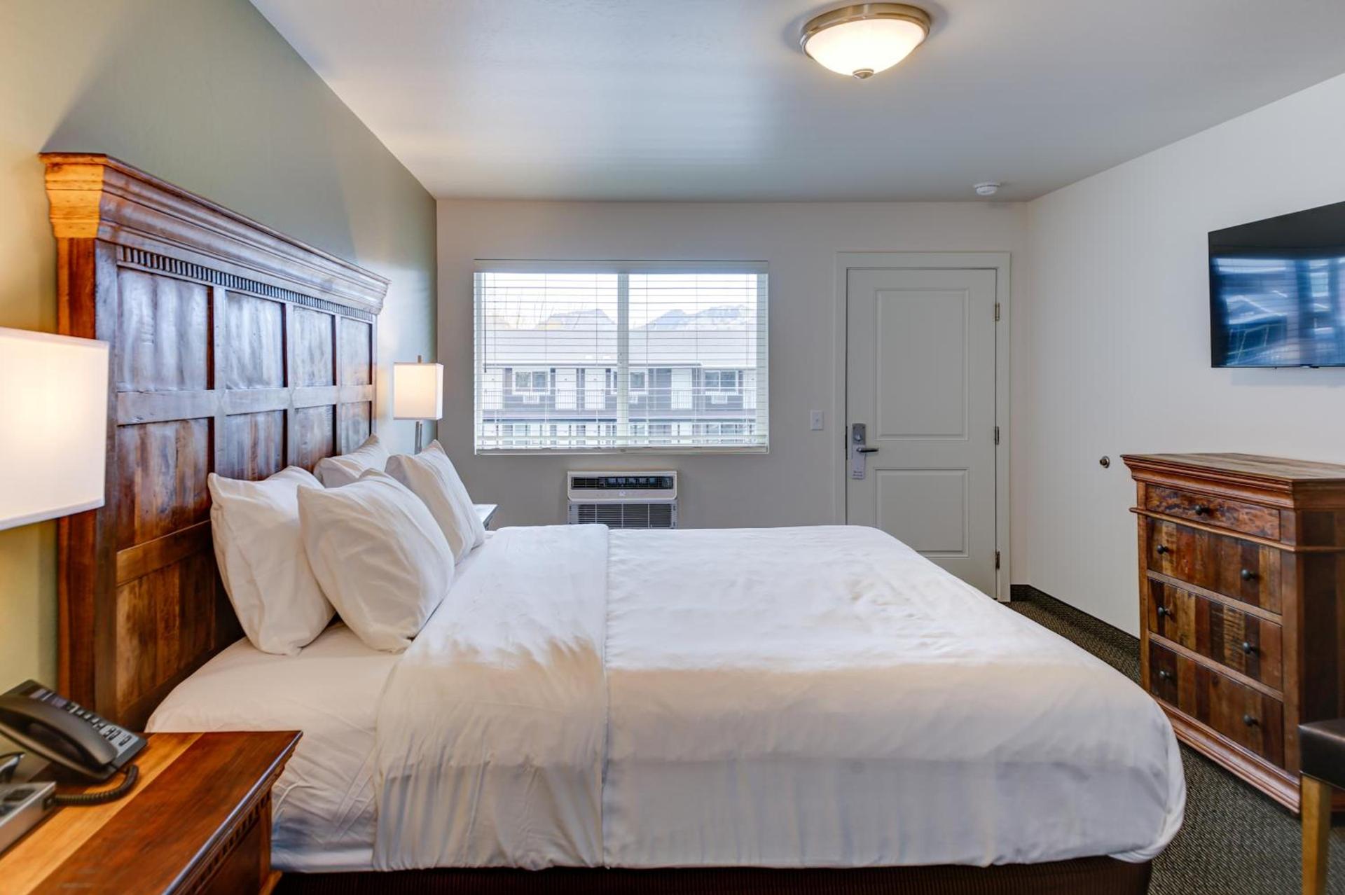 Roosevelt Hotel & Cabins - Yellowstone photo 17