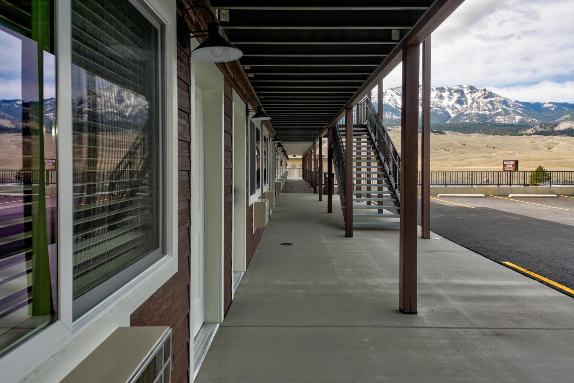Roosevelt Hotel & Cabins - Yellowstone photo 22