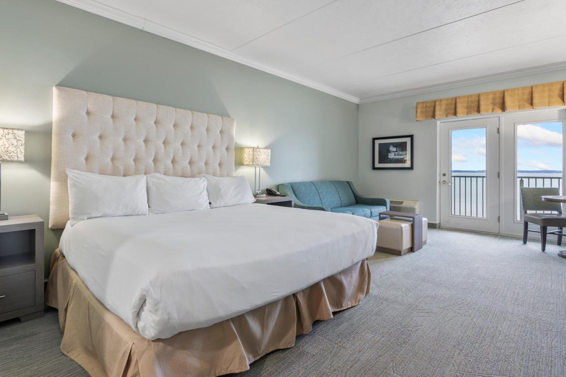 Cherry Tree Inn & Suites photo 84