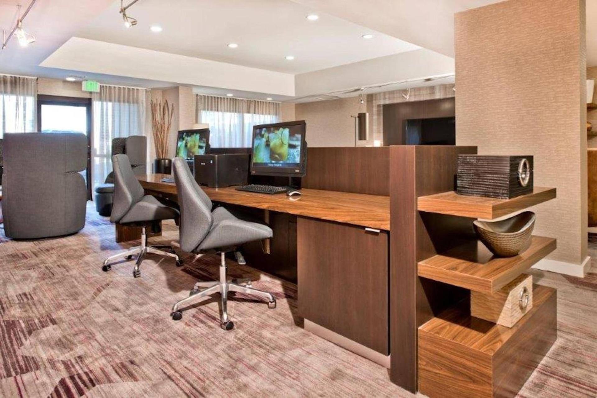 Courtyard by Marriott Charlotte Ballantyne photo 42