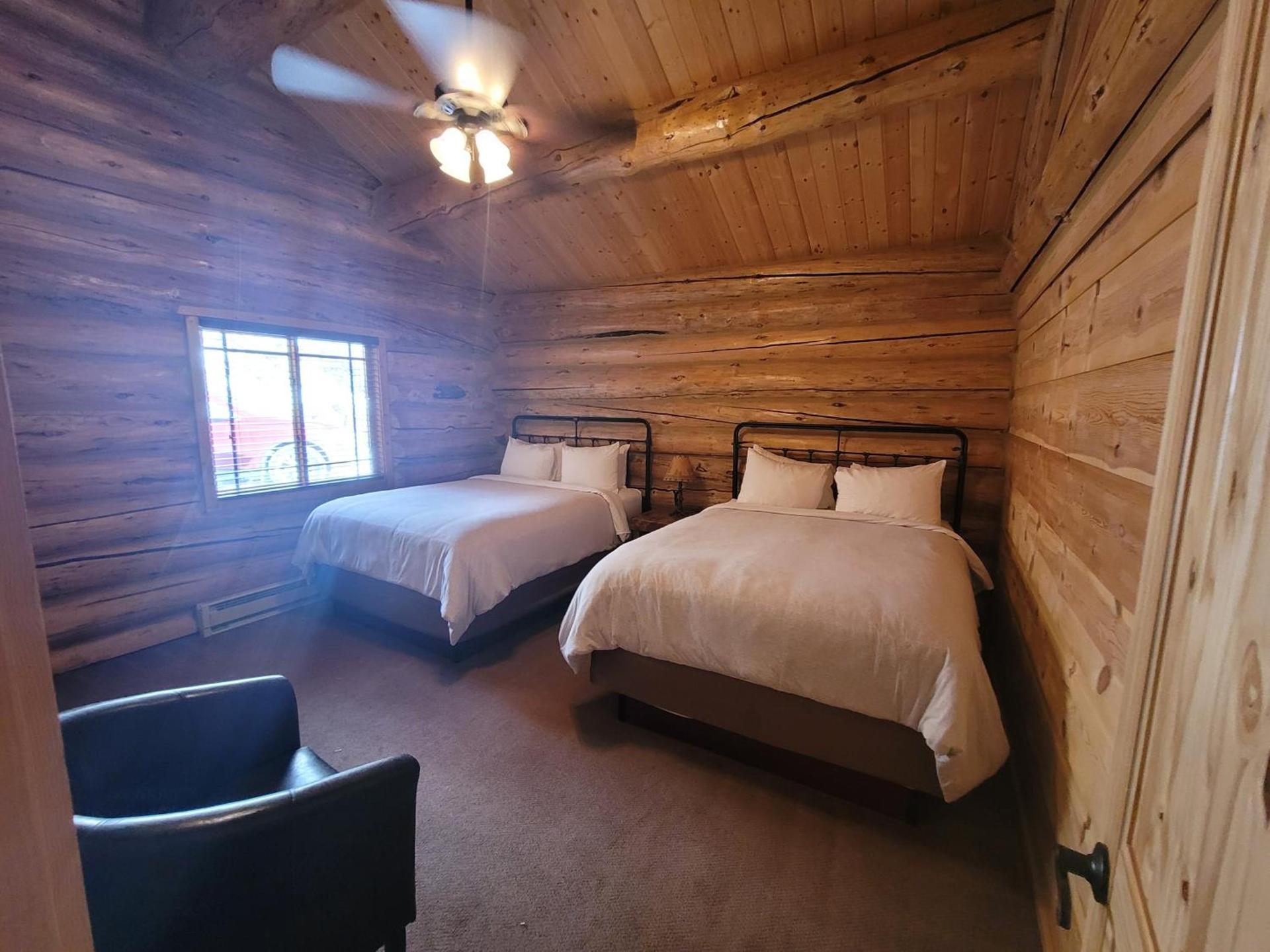 Roosevelt Hotel & Cabins - Yellowstone photo 34