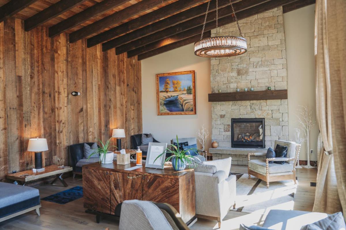 Sage Lodge photo 38