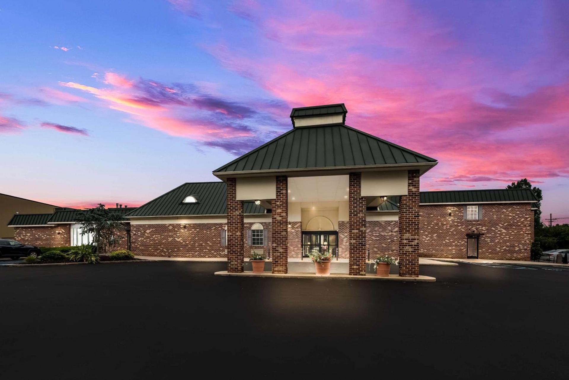 Best Western Philadelphia South - West Deptford Inn photo 1
