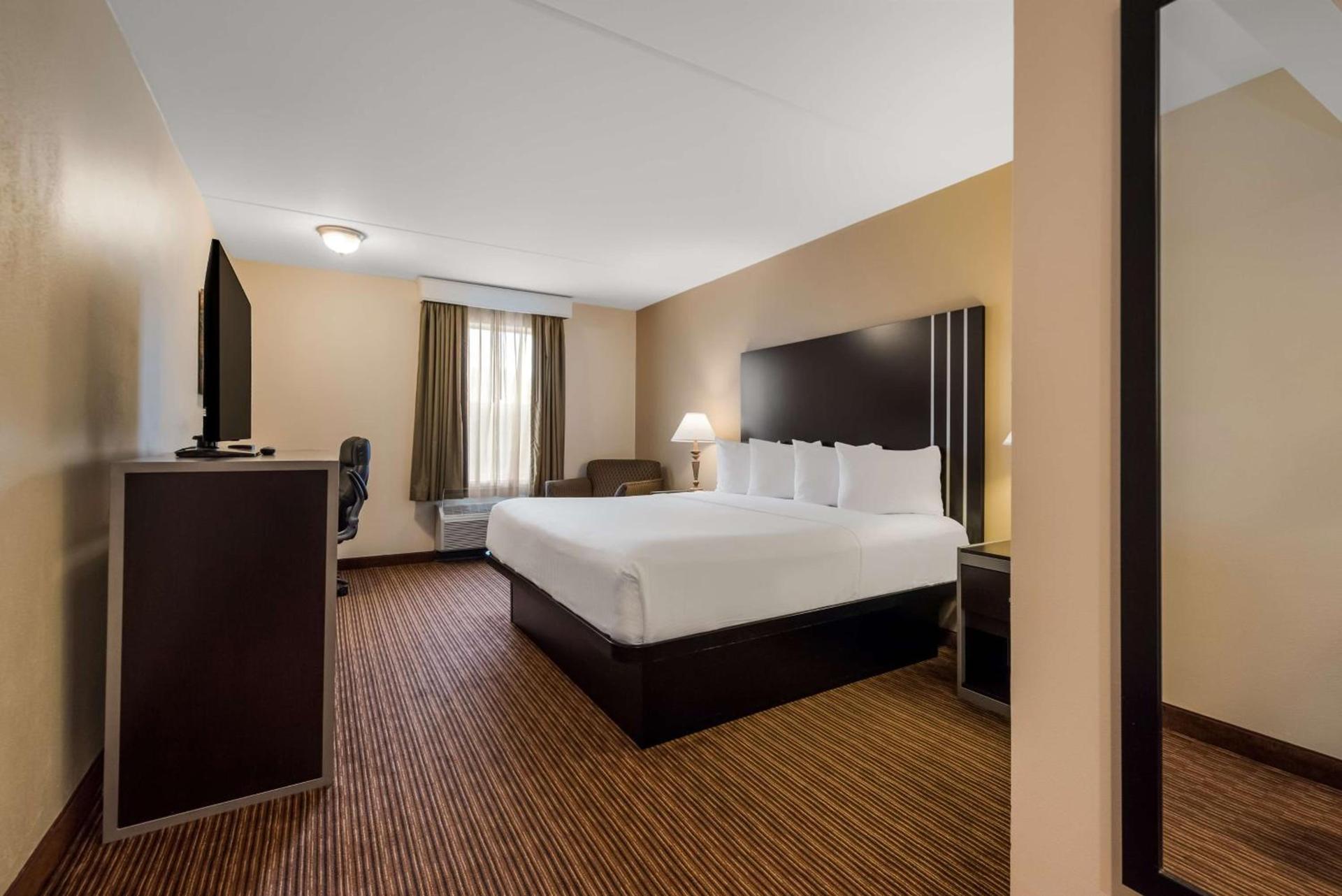 Best Western Philadelphia South - West Deptford Inn photo 12