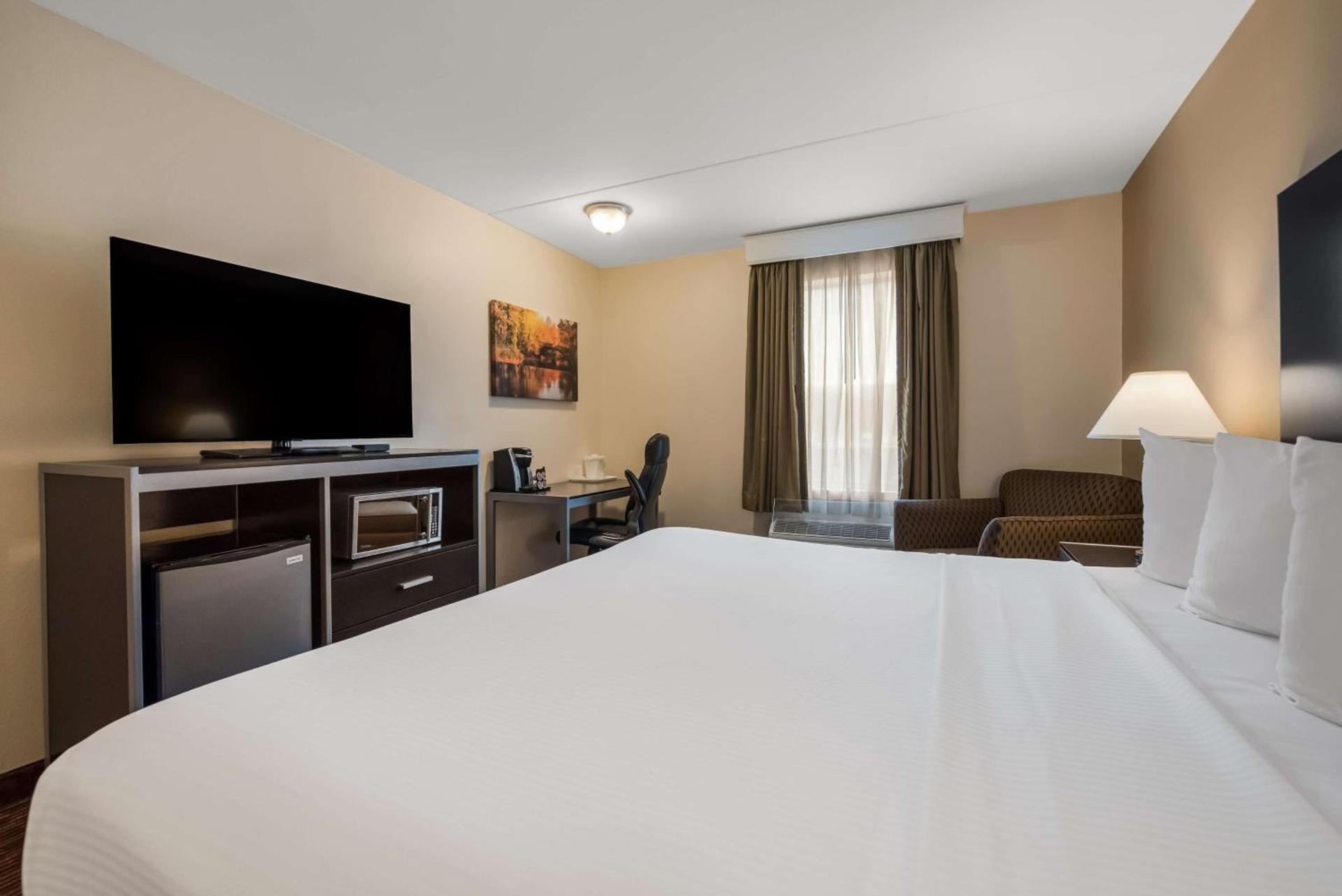 Best Western Philadelphia South - West Deptford Inn photo 2