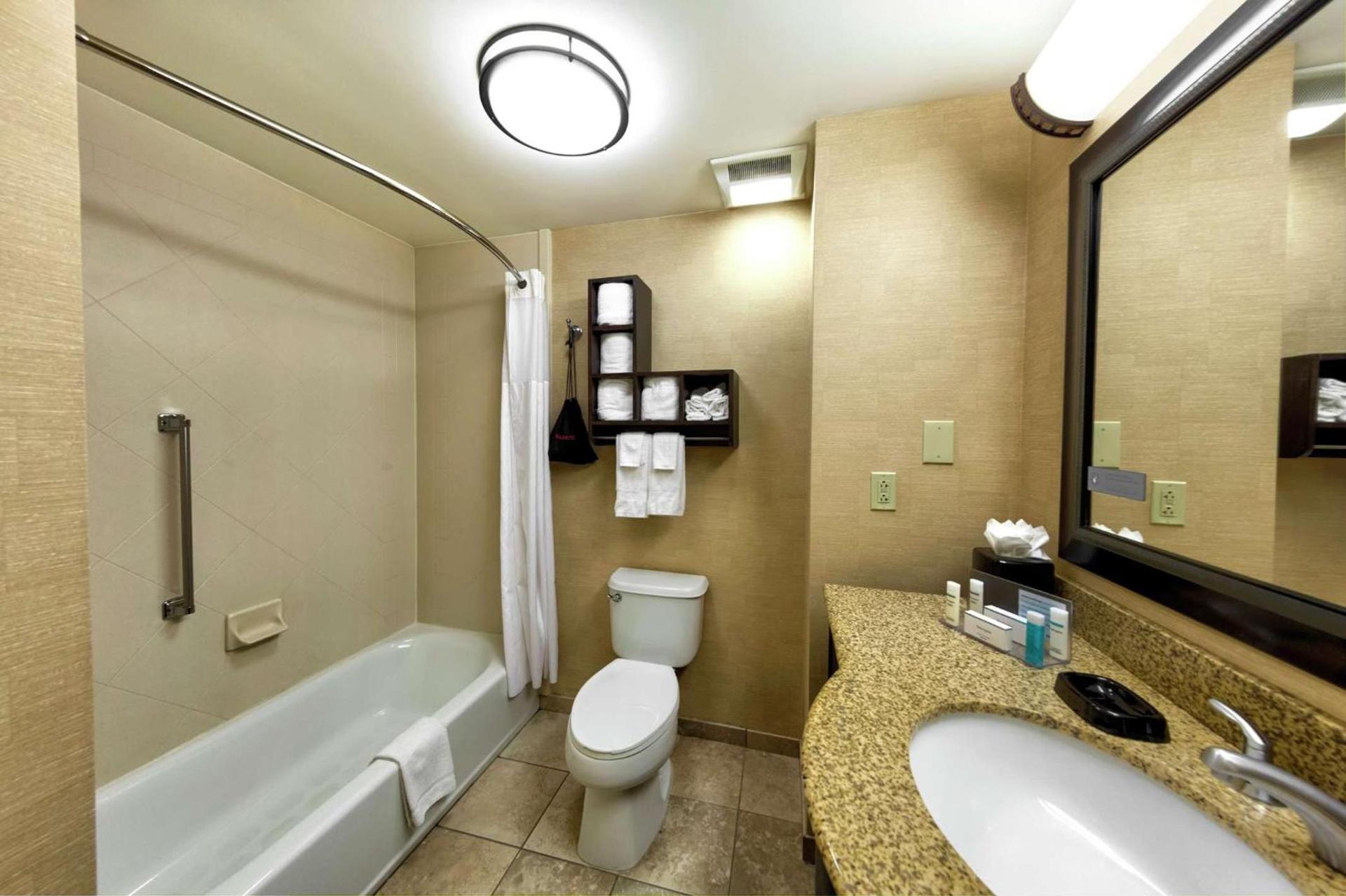 Hampton Inn & Suites Chadds Ford photo 22