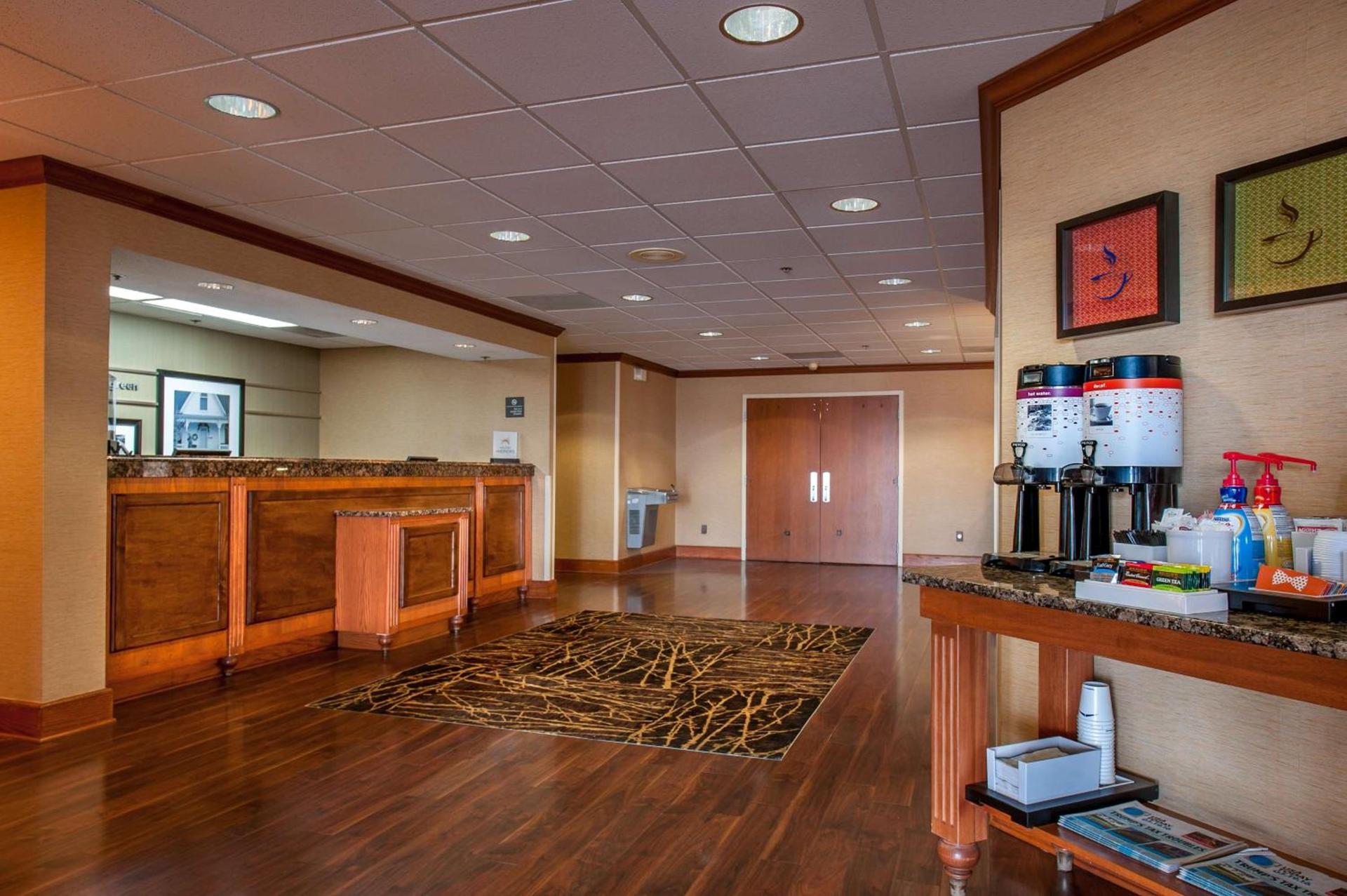Hampton Inn Bowling Green KY photo 5