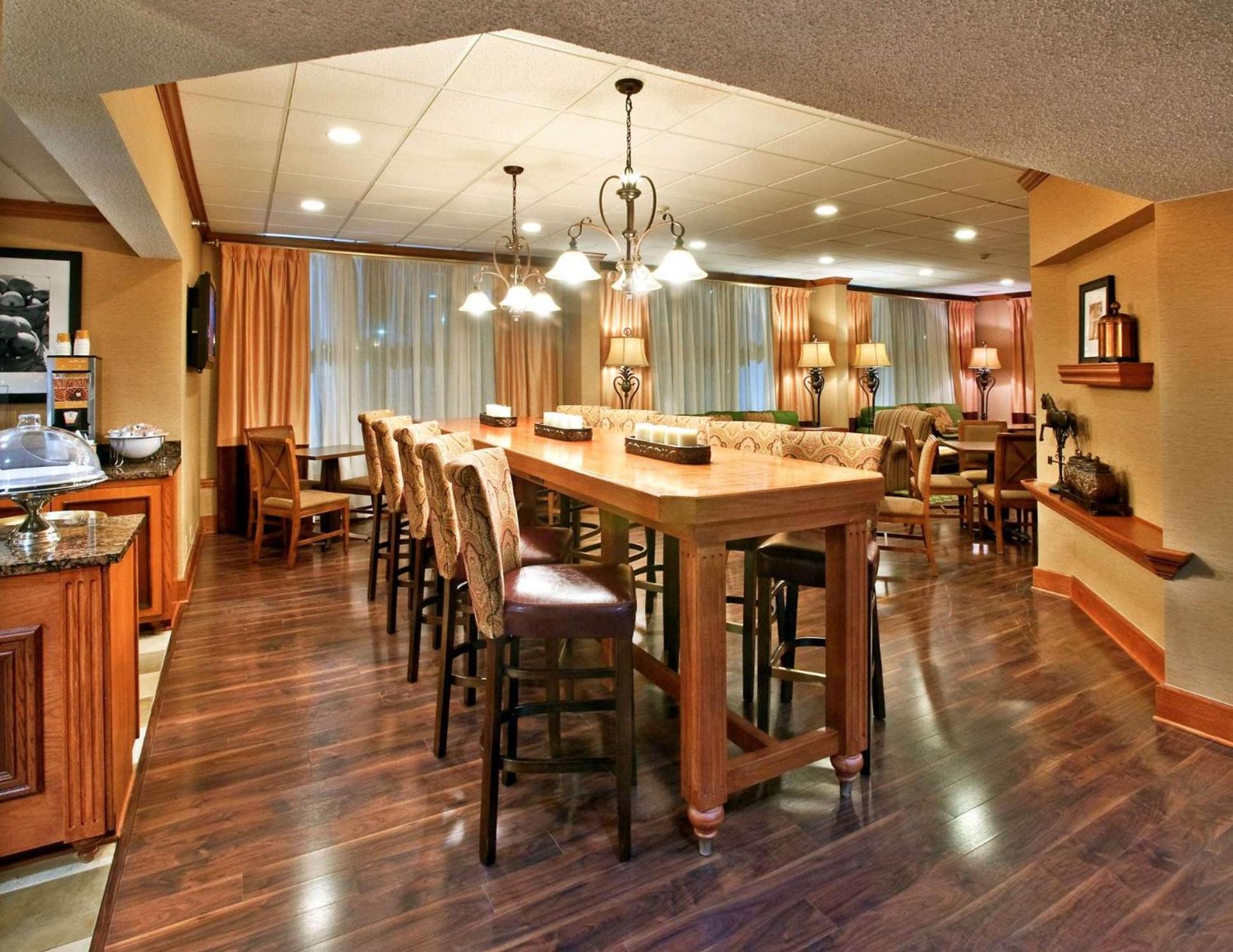Hampton Inn Bowling Green KY photo 20