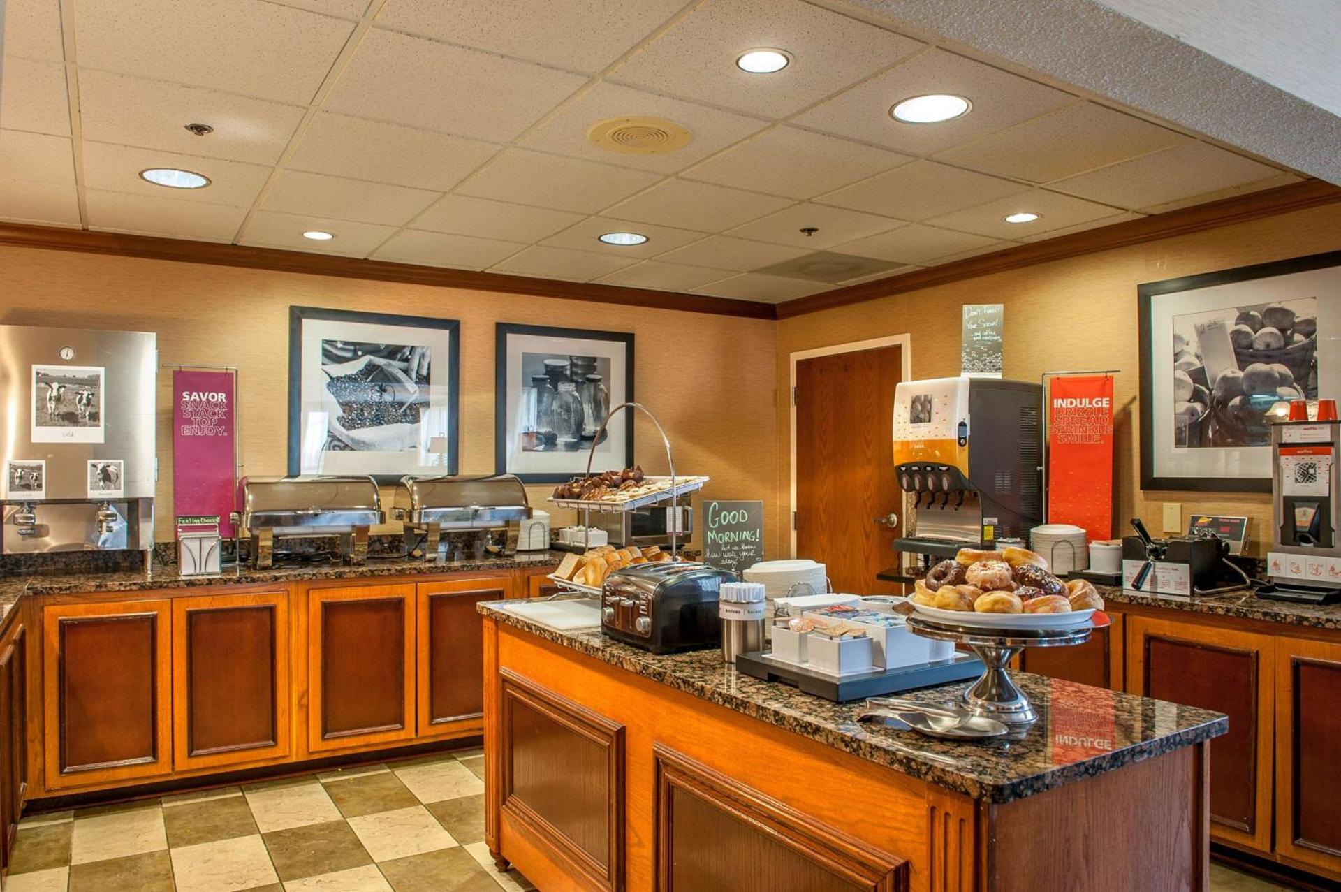Hampton Inn Bowling Green KY photo 7