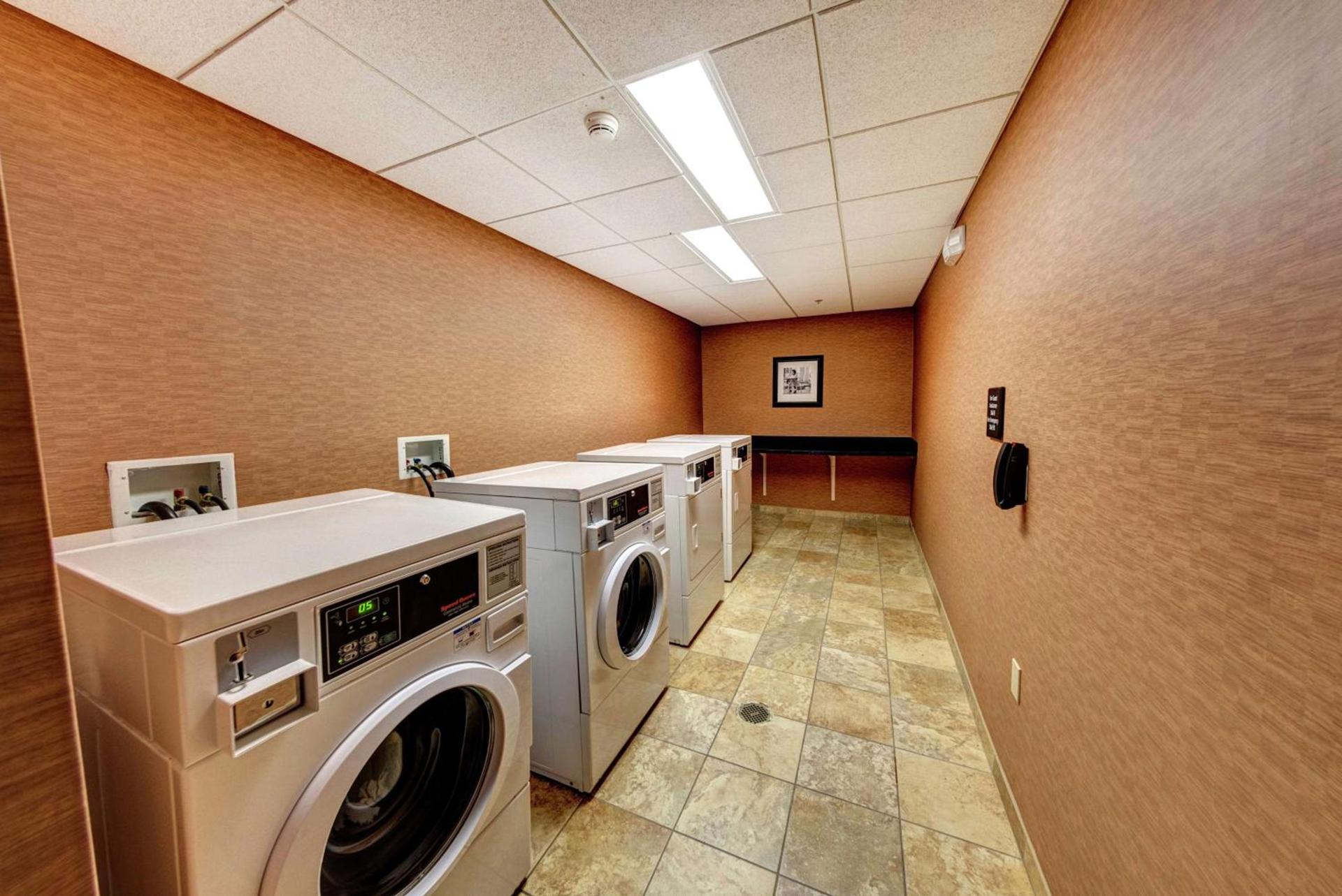 Hampton Inn & Suites Chadds Ford photo 41
