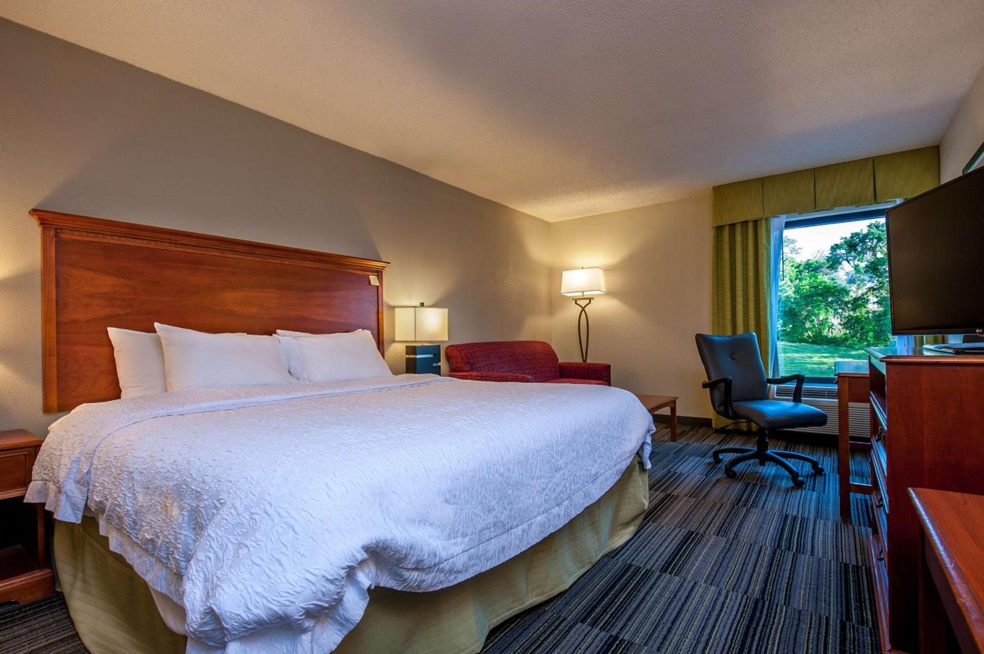 Hampton Inn Bowling Green KY photo 23