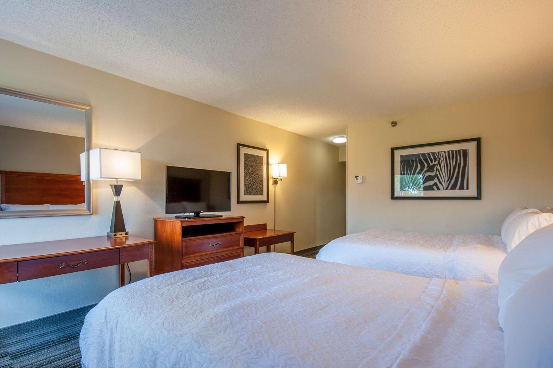 Hampton Inn Bowling Green KY photo 28
