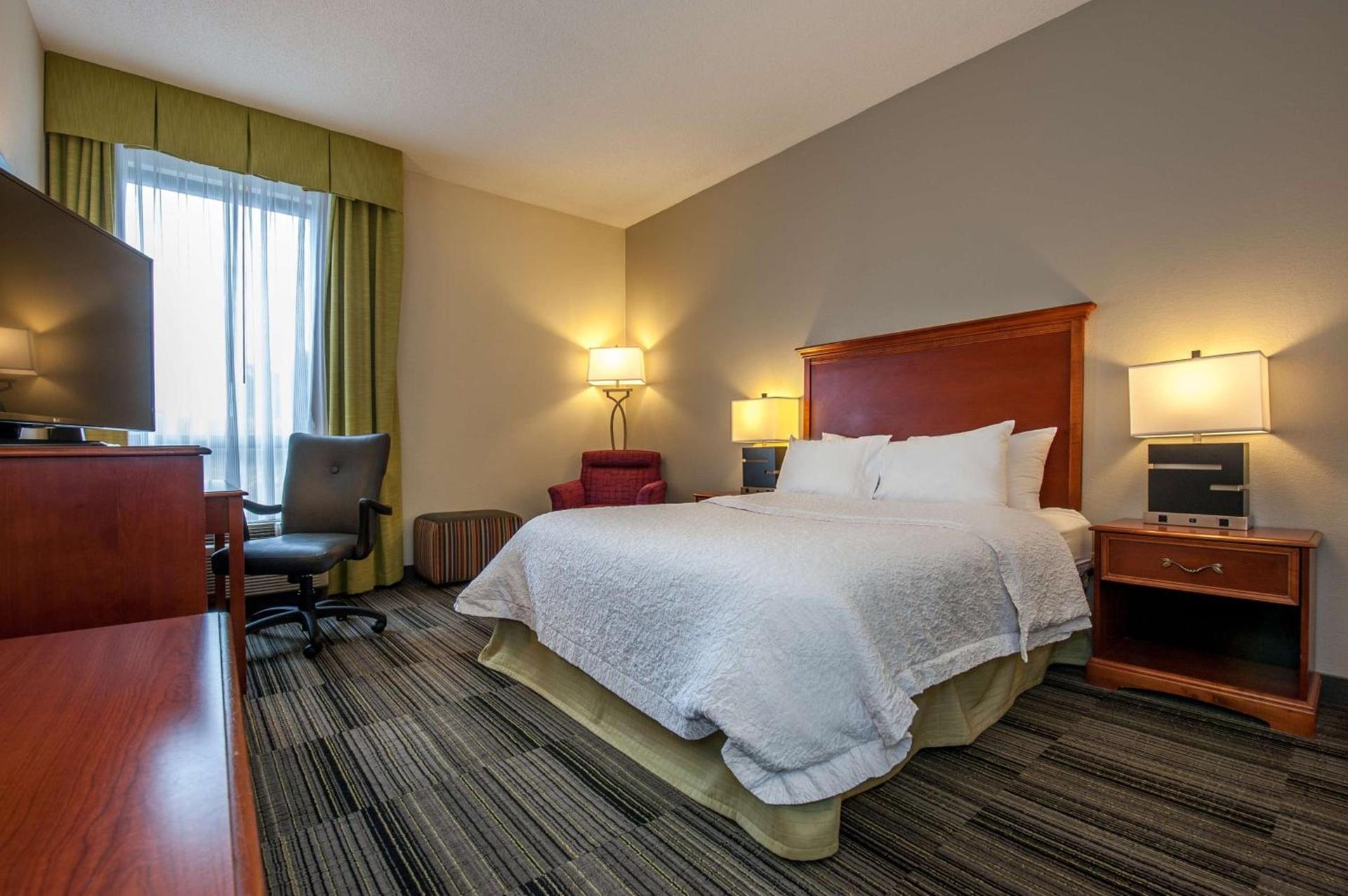 Hampton Inn Bowling Green KY photo 13