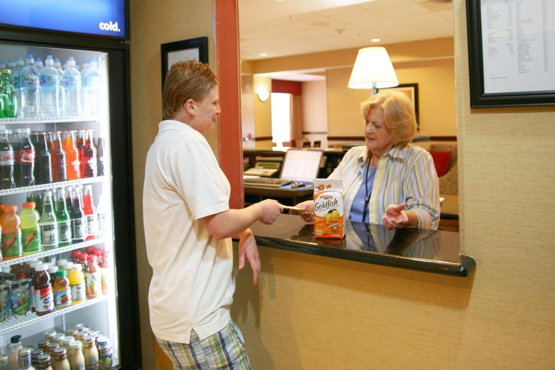 Hampton Inn Dade City - Zephyr Hills photo 7