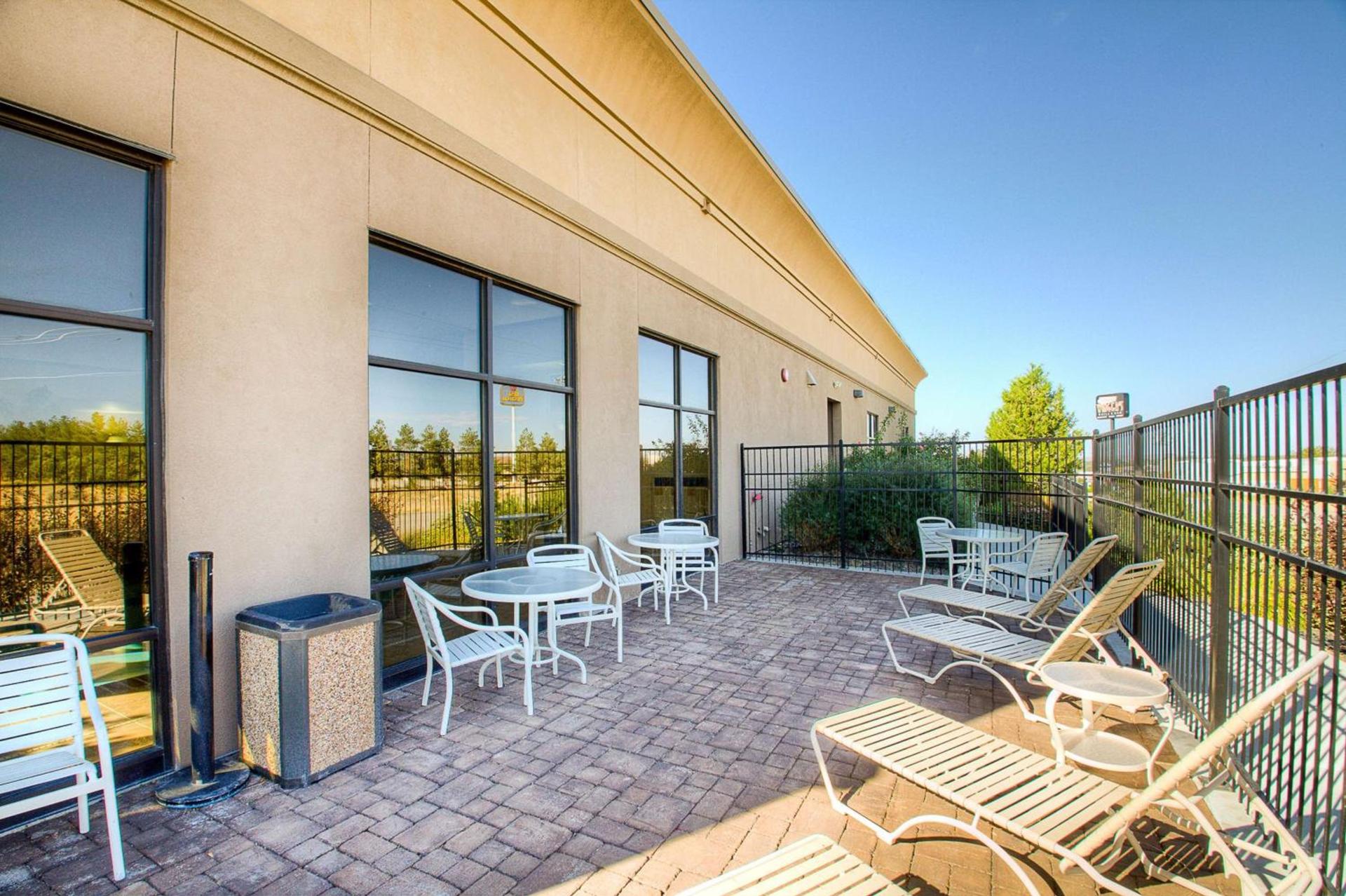 Hampton Inn & Suites Mountain Home photo 3