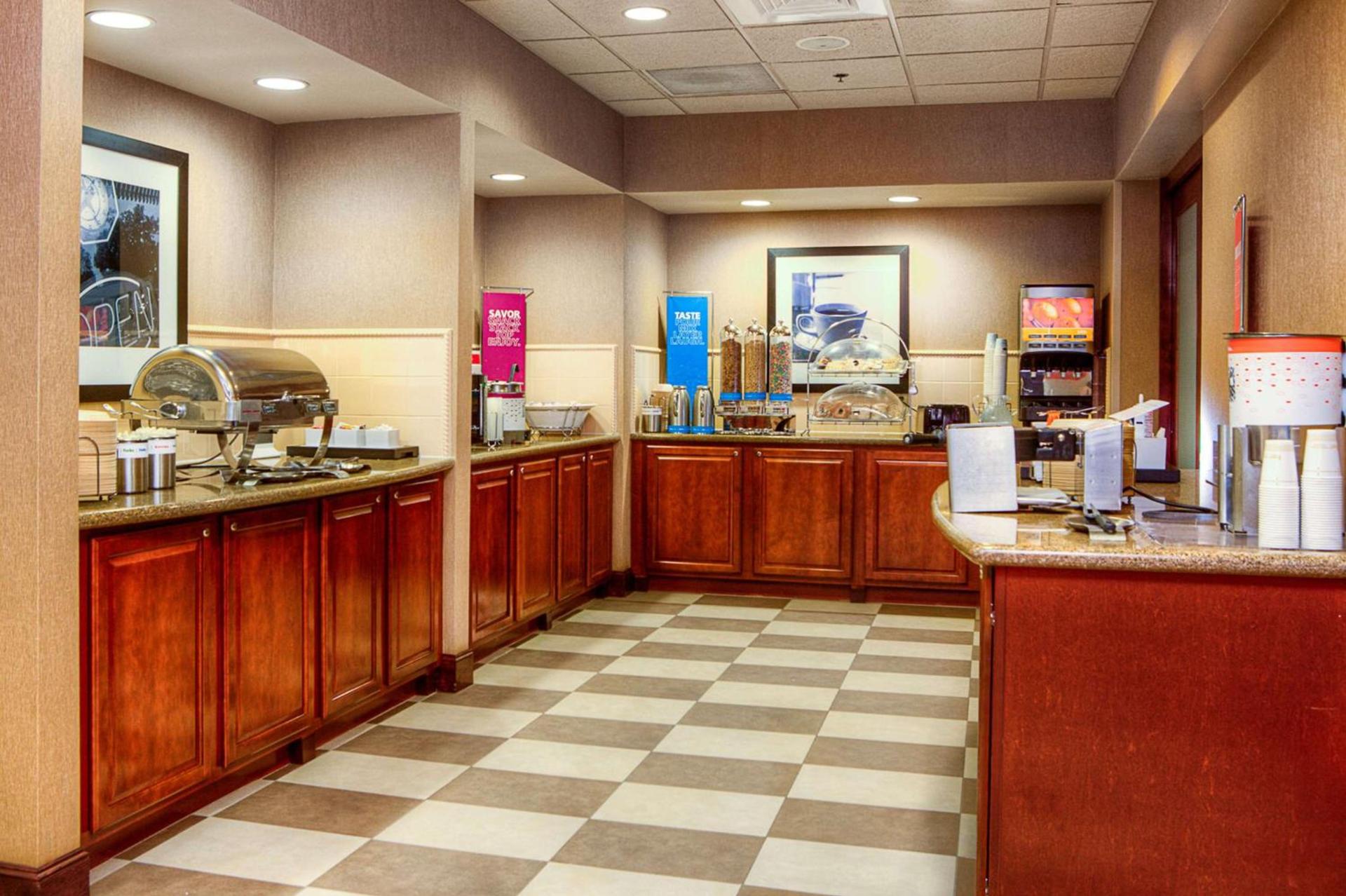Hampton Inn & Suites Mountain Home photo 9