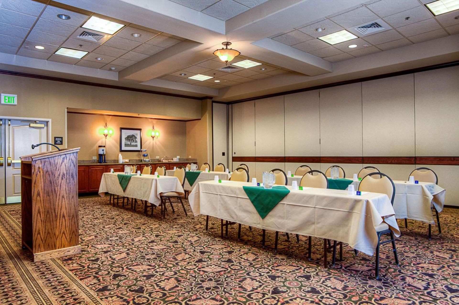 Hampton Inn & Suites Mountain Home photo 29