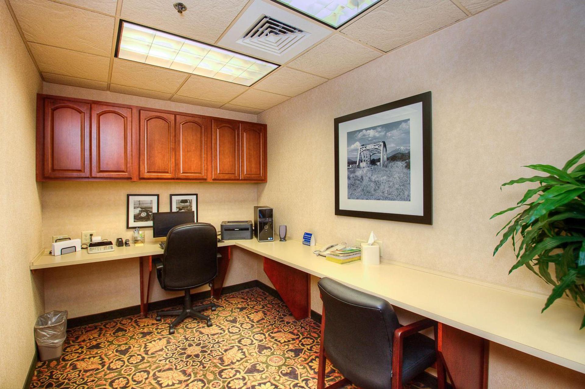 Hampton Inn & Suites Mountain Home photo 31