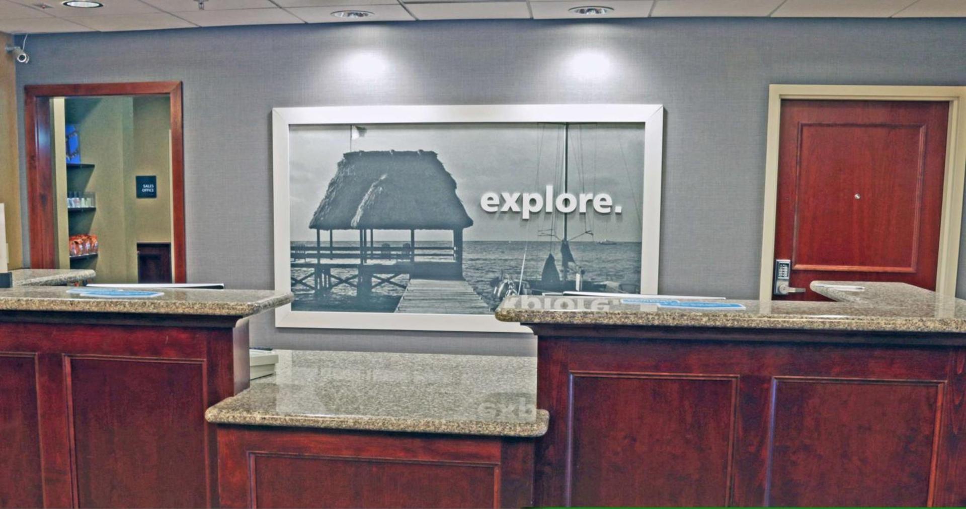 Hampton Inn & Suites Norfolk-Airport photo 3