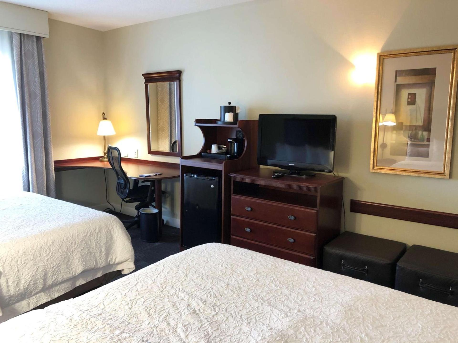 Hampton Inn & Suites Norfolk-Airport photo 25