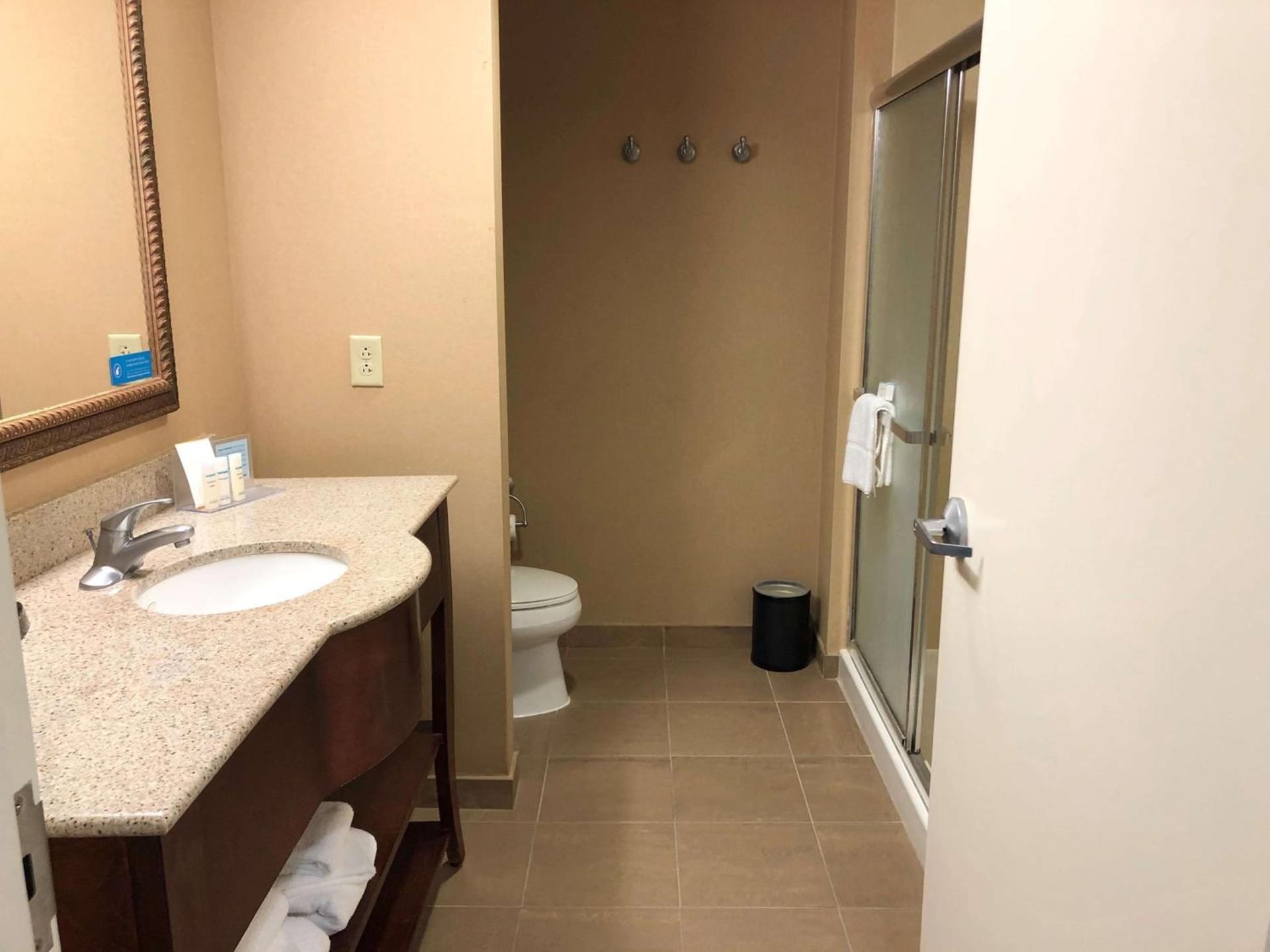 Hampton Inn & Suites Norfolk-Airport photo 27