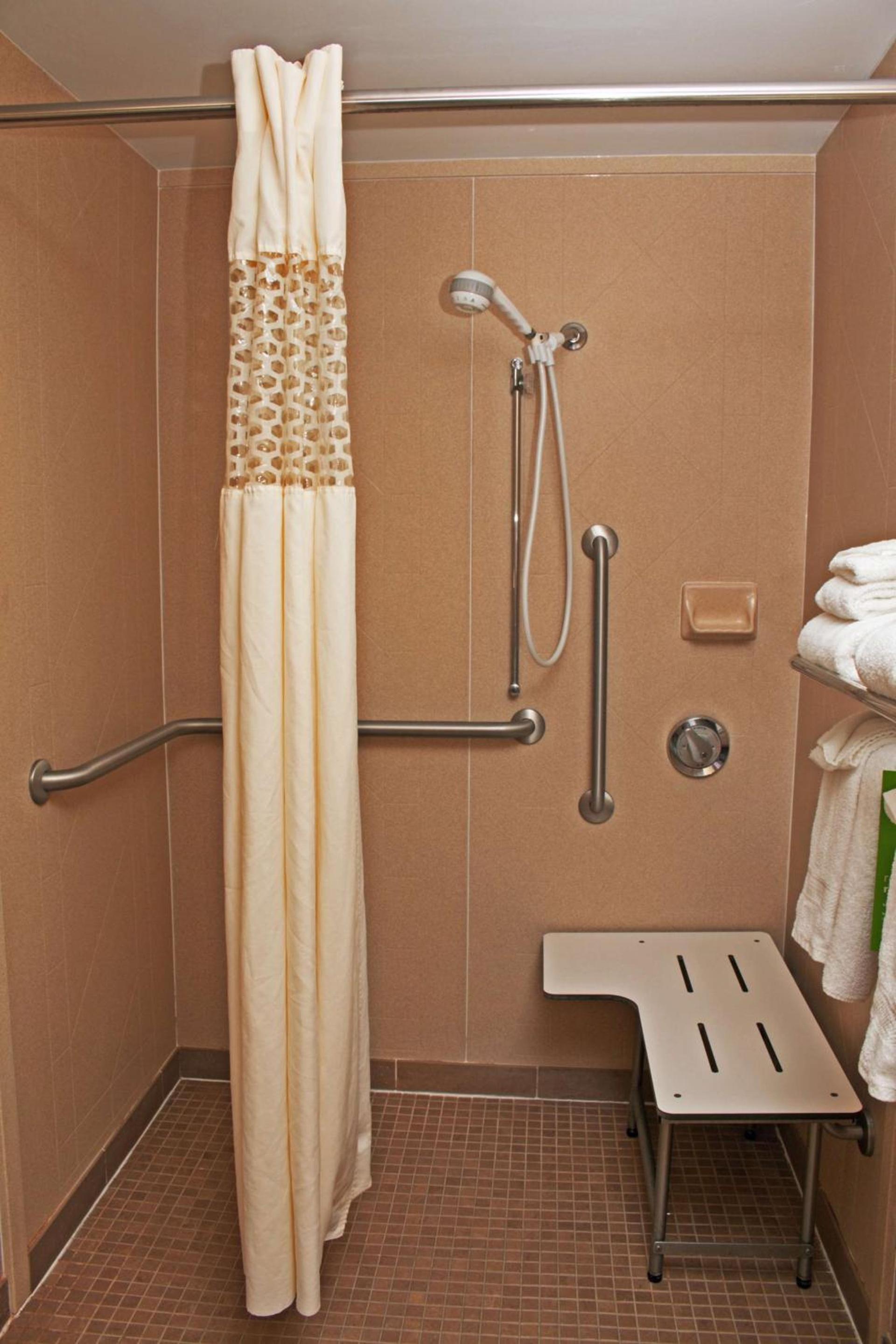 Hampton Inn & Suites Norfolk-Airport photo 28