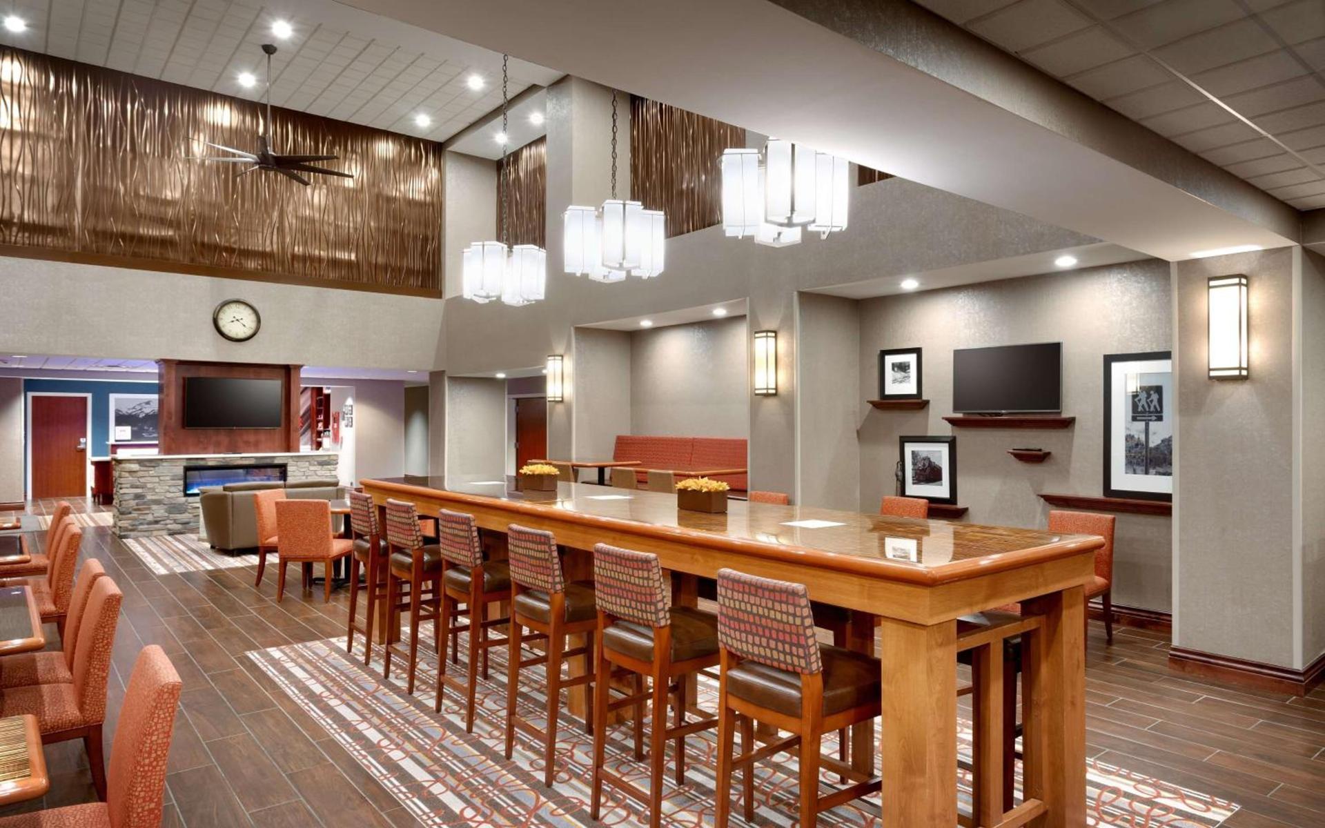 Hampton Inn & Suites Pocatello photo 8