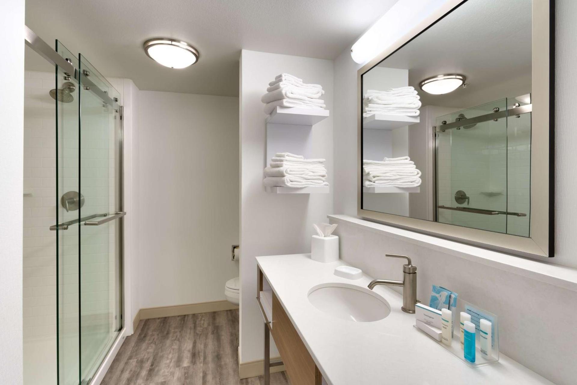 Hampton Inn & Suites Pocatello photo 24
