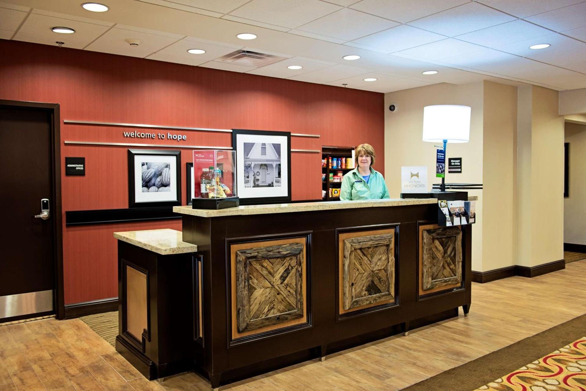 Hampton Inn and Suites Hope photo 10